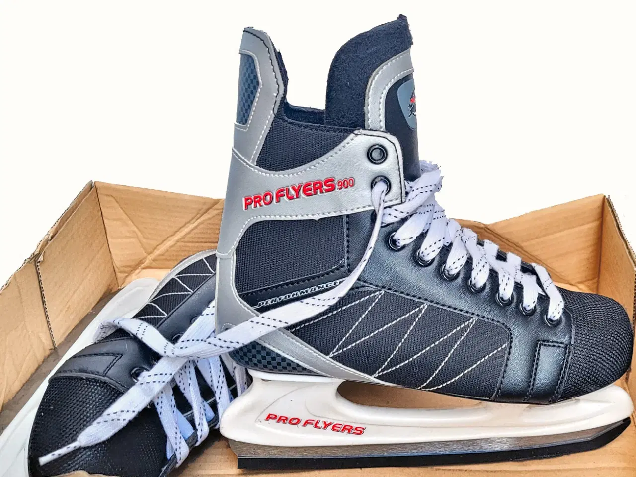 Billede 2 - Ishockey Skøjter Pro Flyers 900 str.39