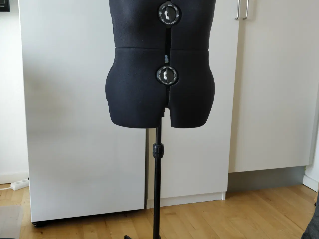 Billede 1 - Gine op til str. 44