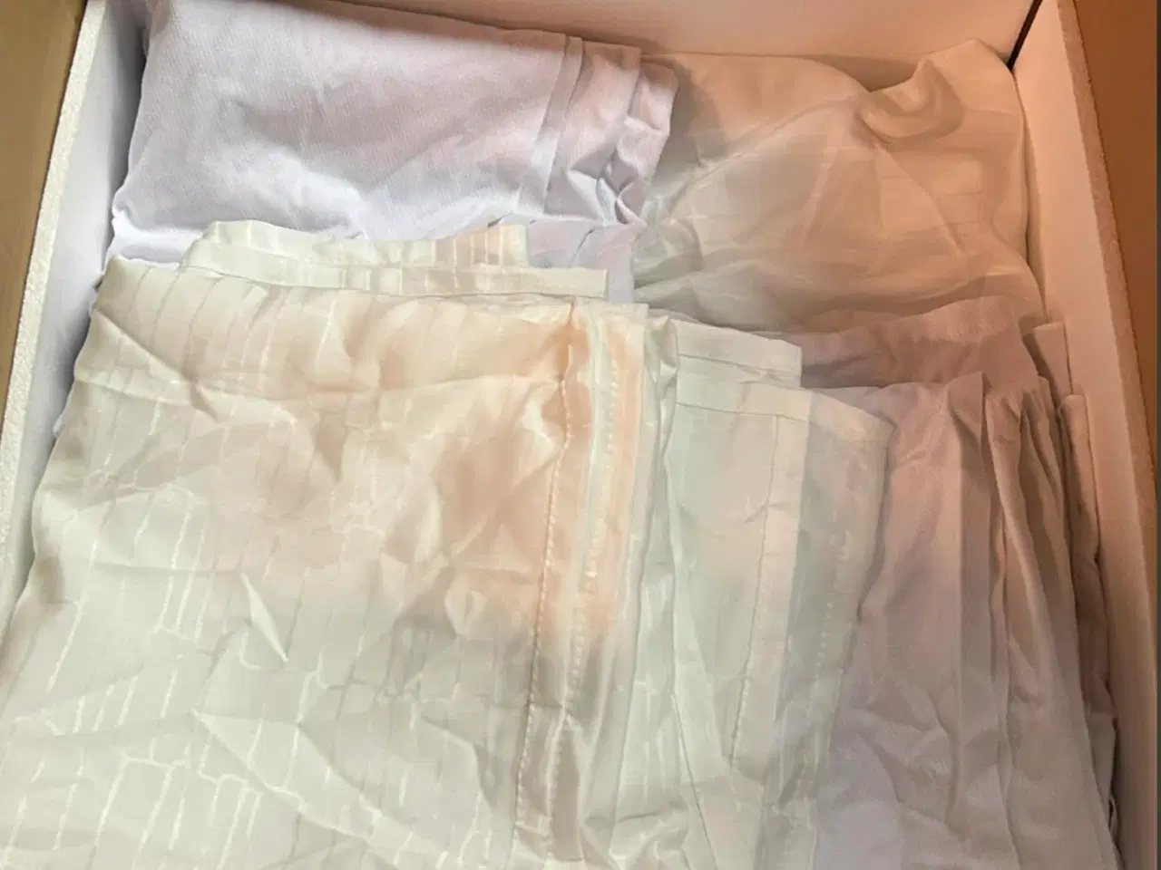 Billede 1 - hvide due