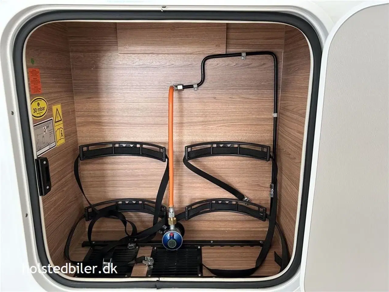 Billede 19 - 2023 - Weinsberg Pepper Edition MEG 640 Suite   Mercedes og 4 sovepladser.