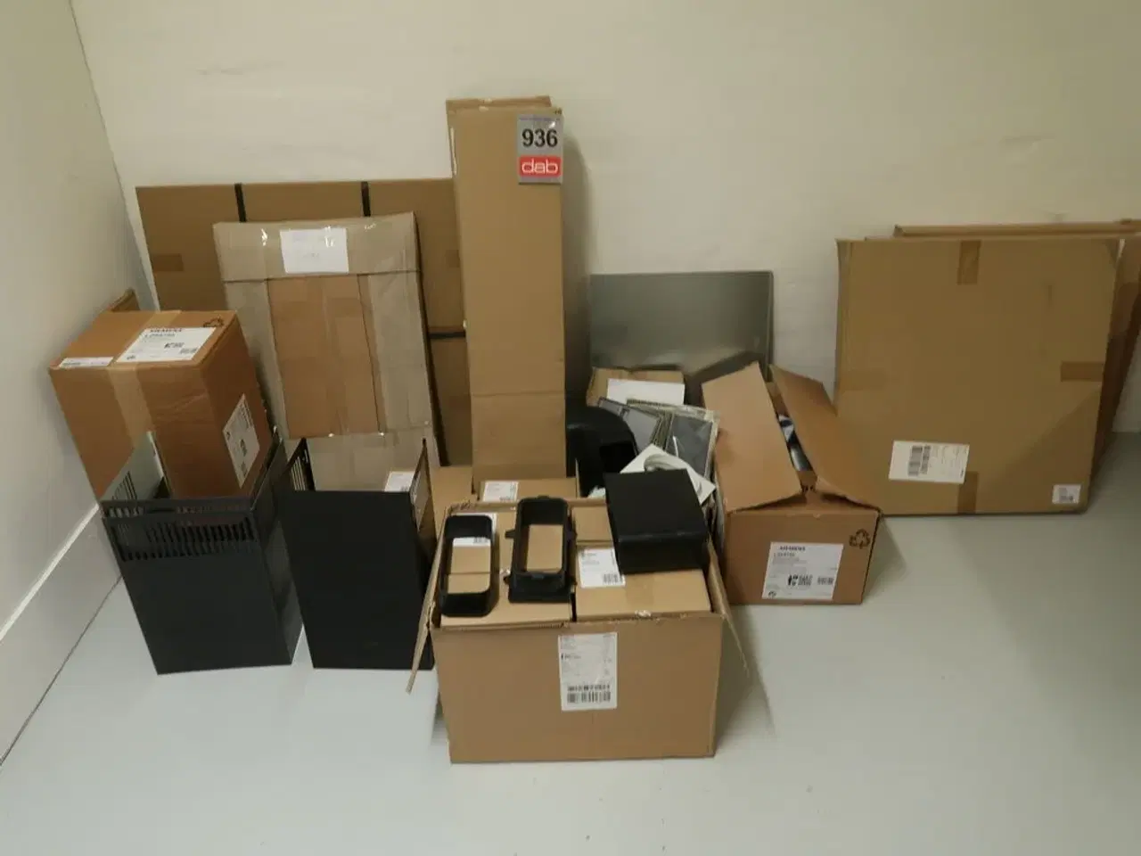 Billede 1 - Stort parti Siemens dele til emhætter m.m.