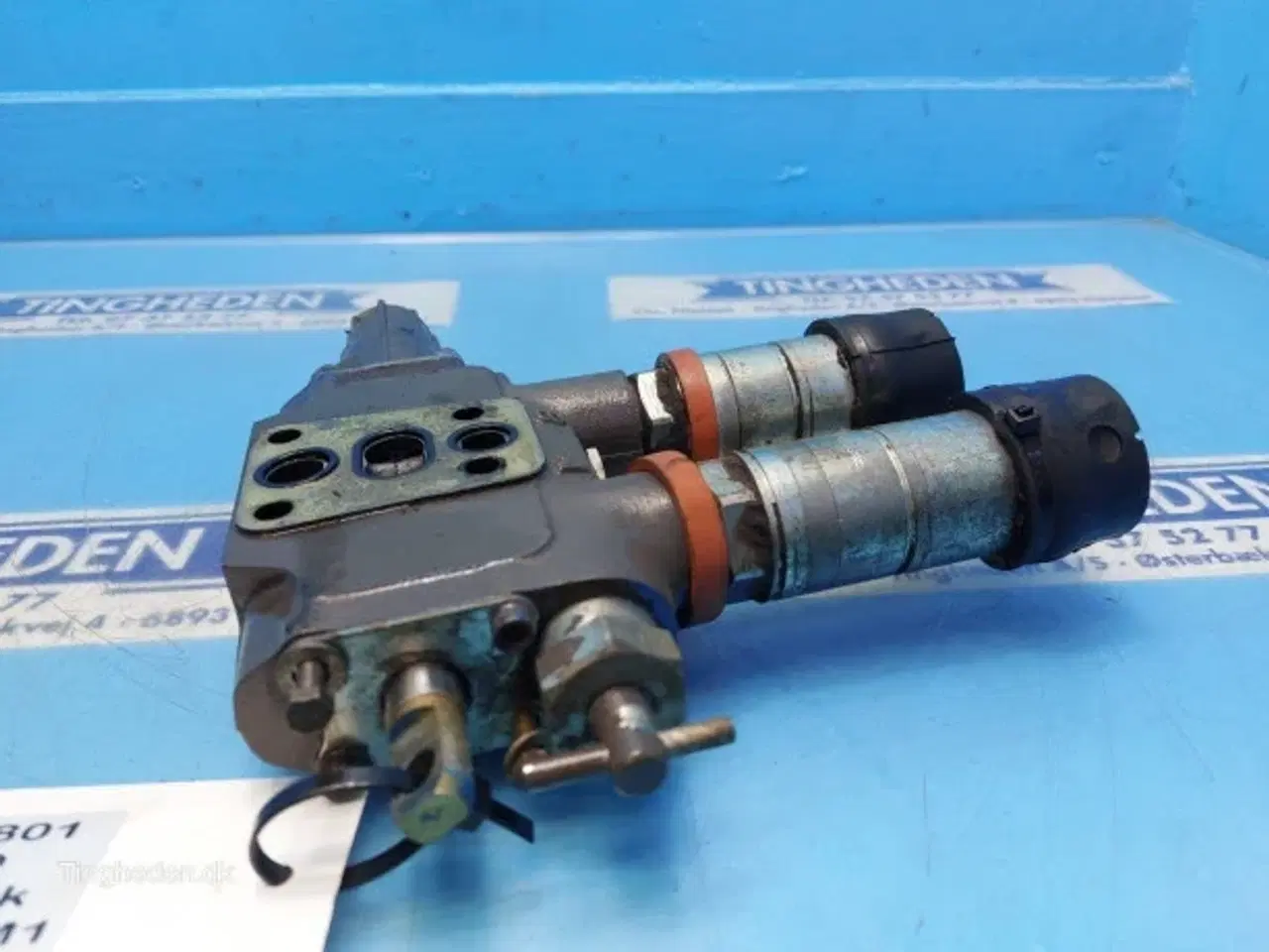 Billede 10 - Massey Ferguson 6180 Ventilblok 3582518M1