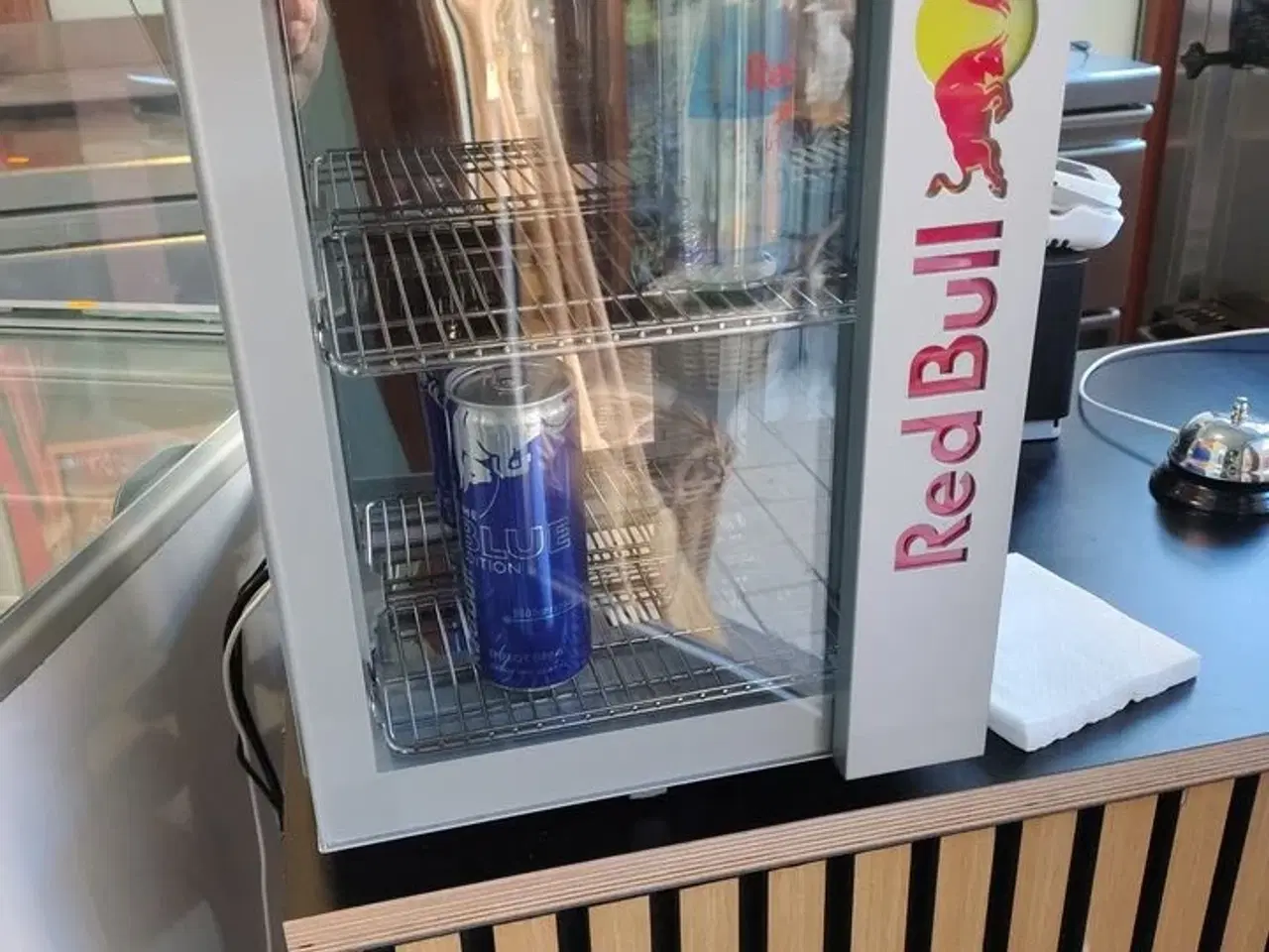 Billede 1 - Red Bull køleskab