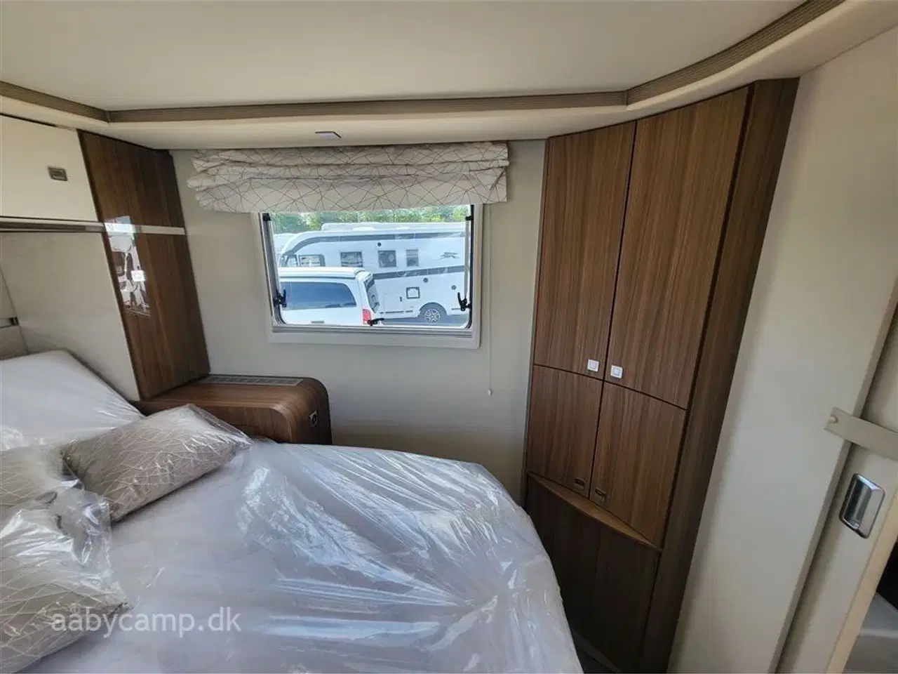 Billede 16 - 2024 - Euramobil Integra 890 QB   Eura Mobil Integra I 890QB - Alde - Klima - Markise - Lithium batteri - Solar