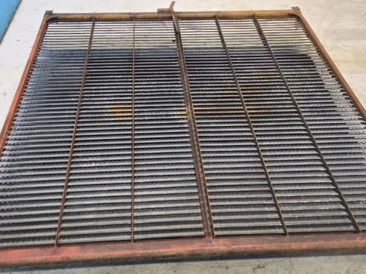 Billede 16 - Case 2388 Undersold 1322464C7  (2)