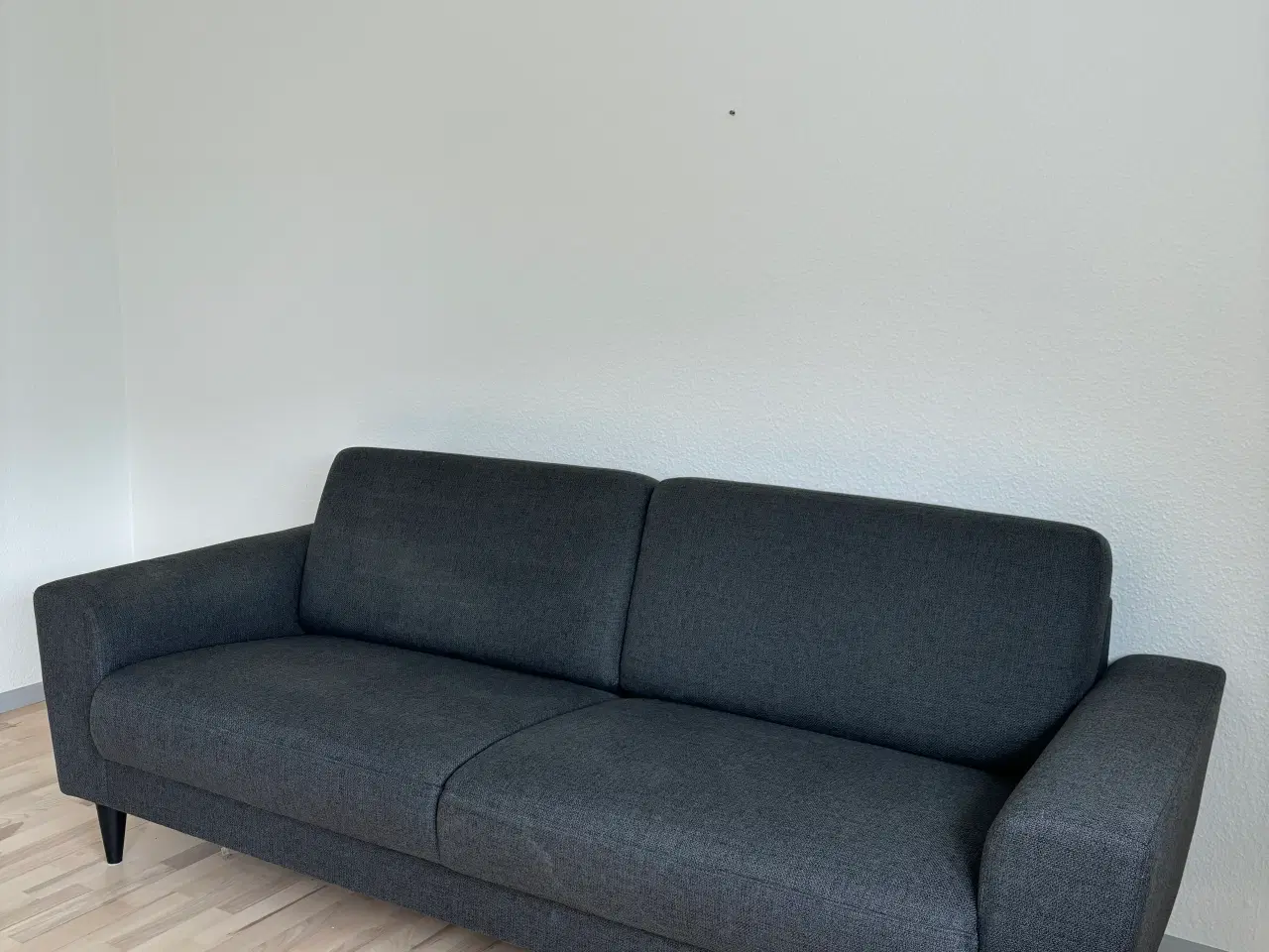Billede 2 - 1 år gammel sofa sælges. Befinder sig i Gråsten 