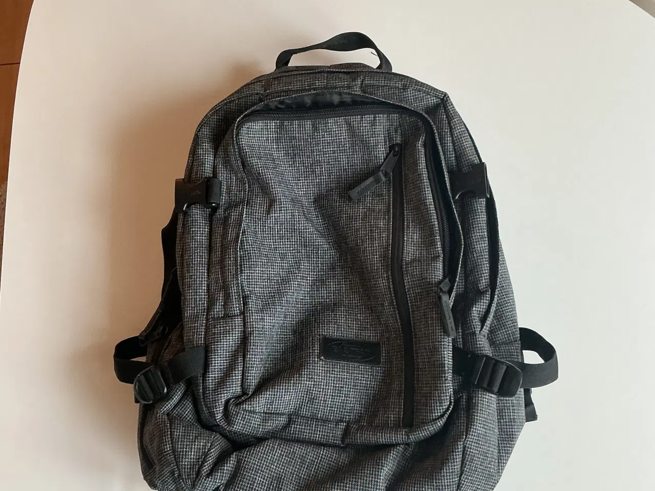 Billede 1 - Eastpak Volker rygsæk/skoletaske 35 L.