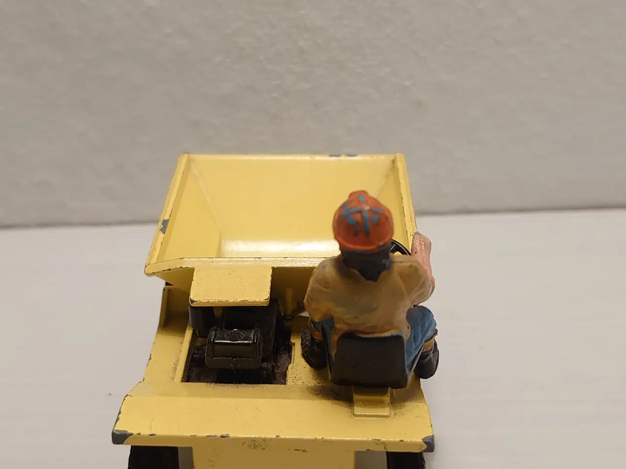 Billede 5 - Corgi Twaiter dumper. L 8,5cm.