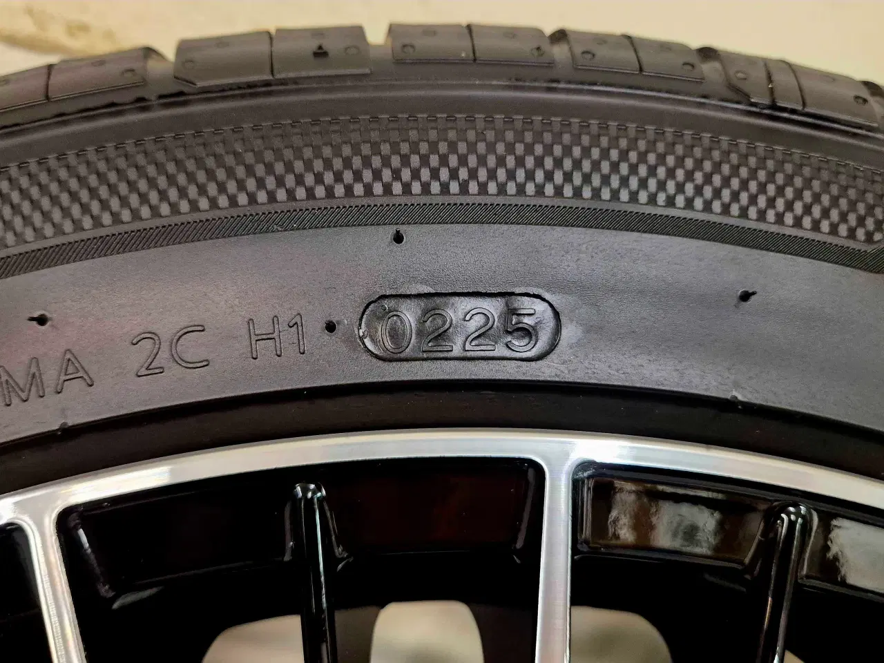 Billede 8 - EQE / EQS MERCEDES MED NYE SOMMERDÆK " NYE SÆT "