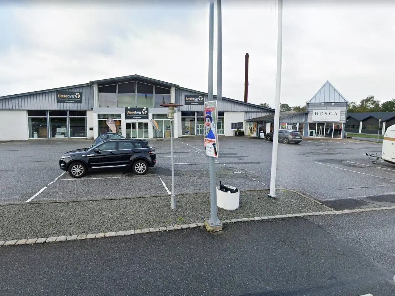 Billede 1 - Flot butikslejemål med stor synlighed og tilhørende parkeringsarealer