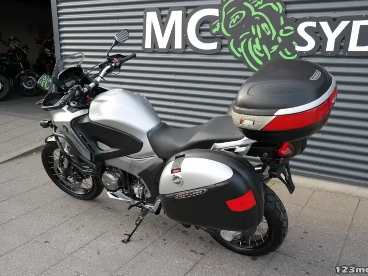 Billede 17 - Honda VFR 1200 X MC-SYD       BYTTER GERNE