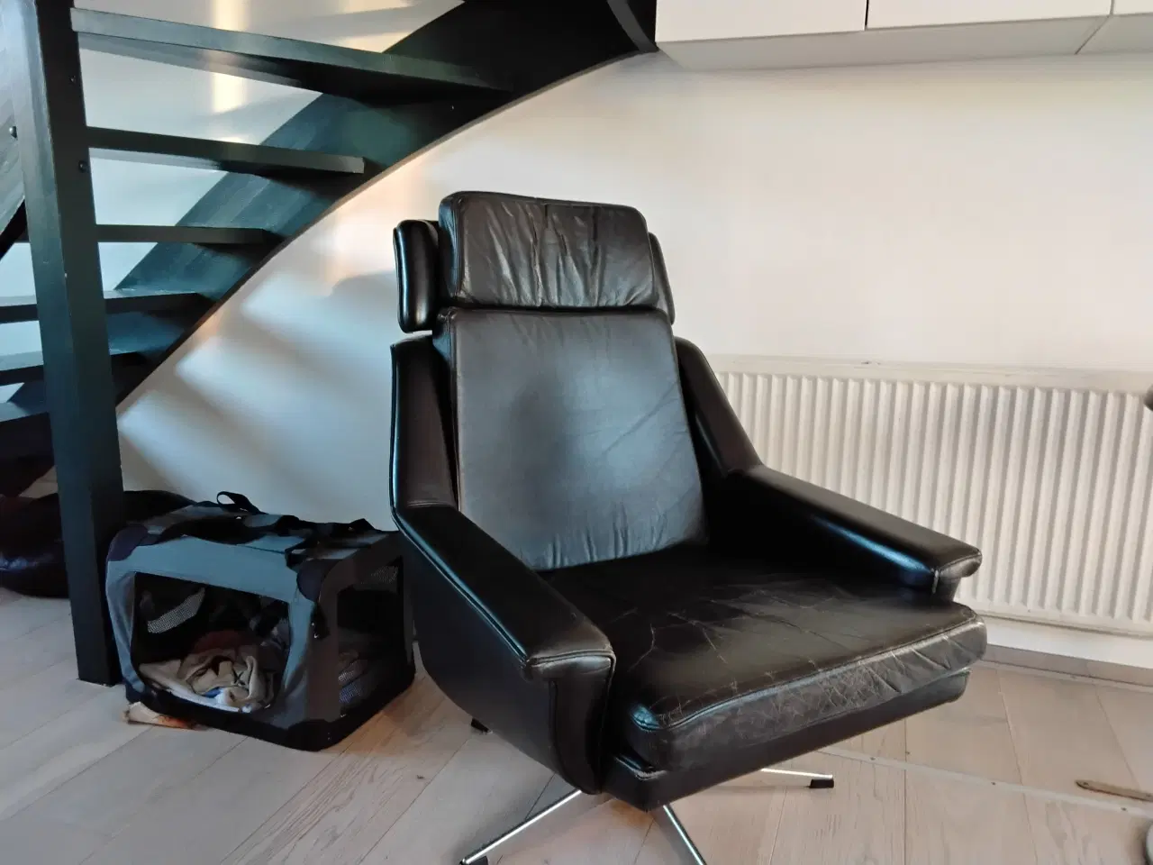 Billede 3 - Retro Sort læderstol