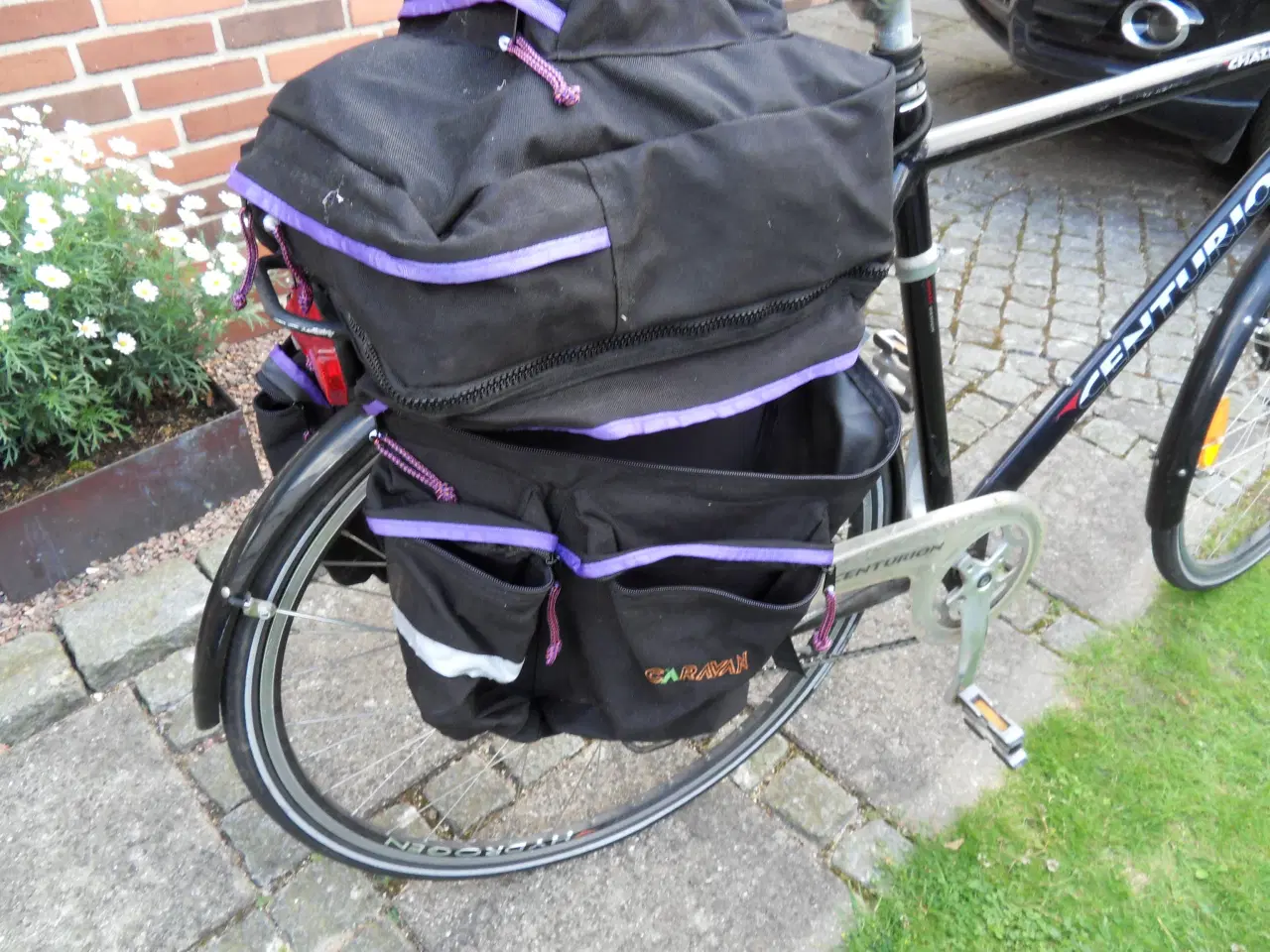 Billede 2 - Cykeltasker til ferie/camping. Megen plads.