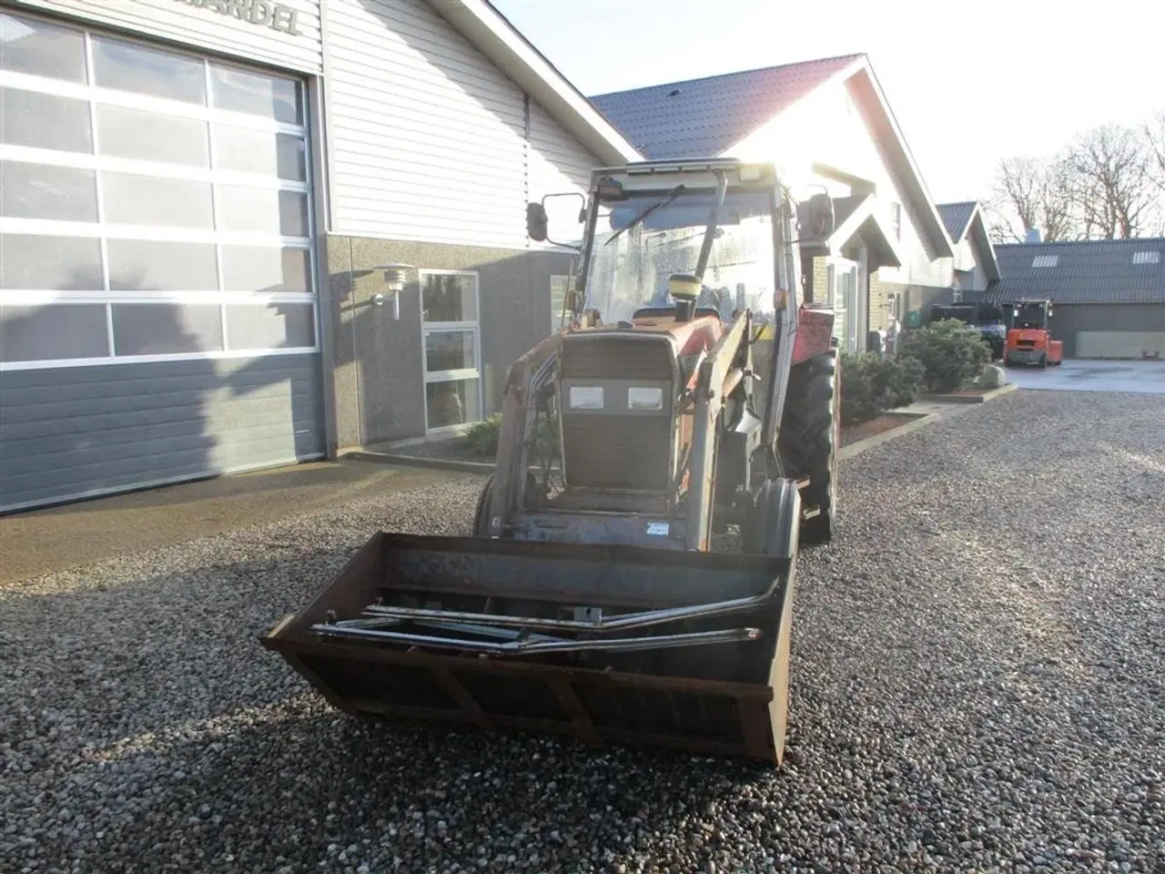 Billede 9 - Massey Ferguson 375 HiLine med frontlæsser