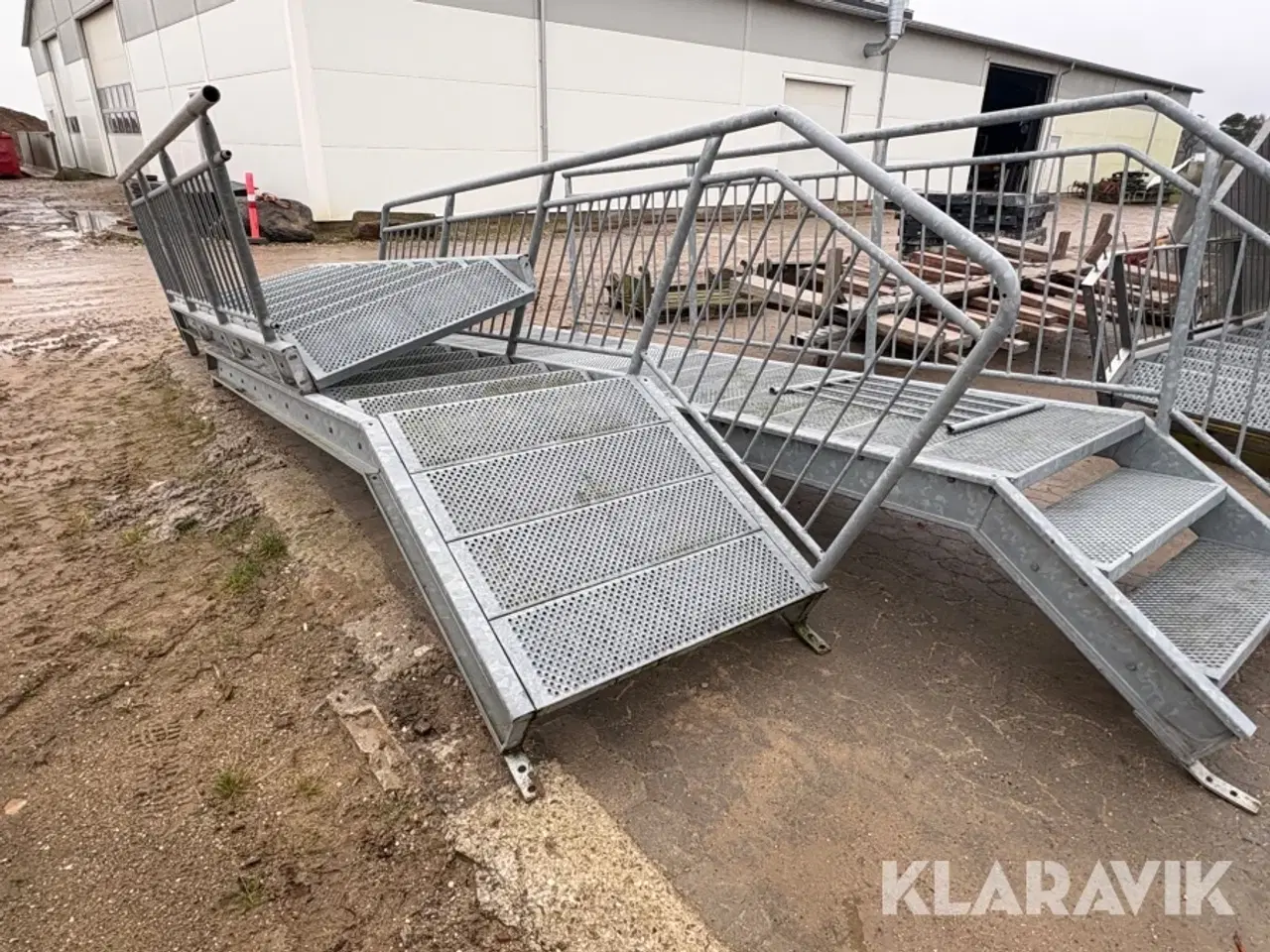 Billede 3 - Trapper plus afsats/gangbro Galvaniseret