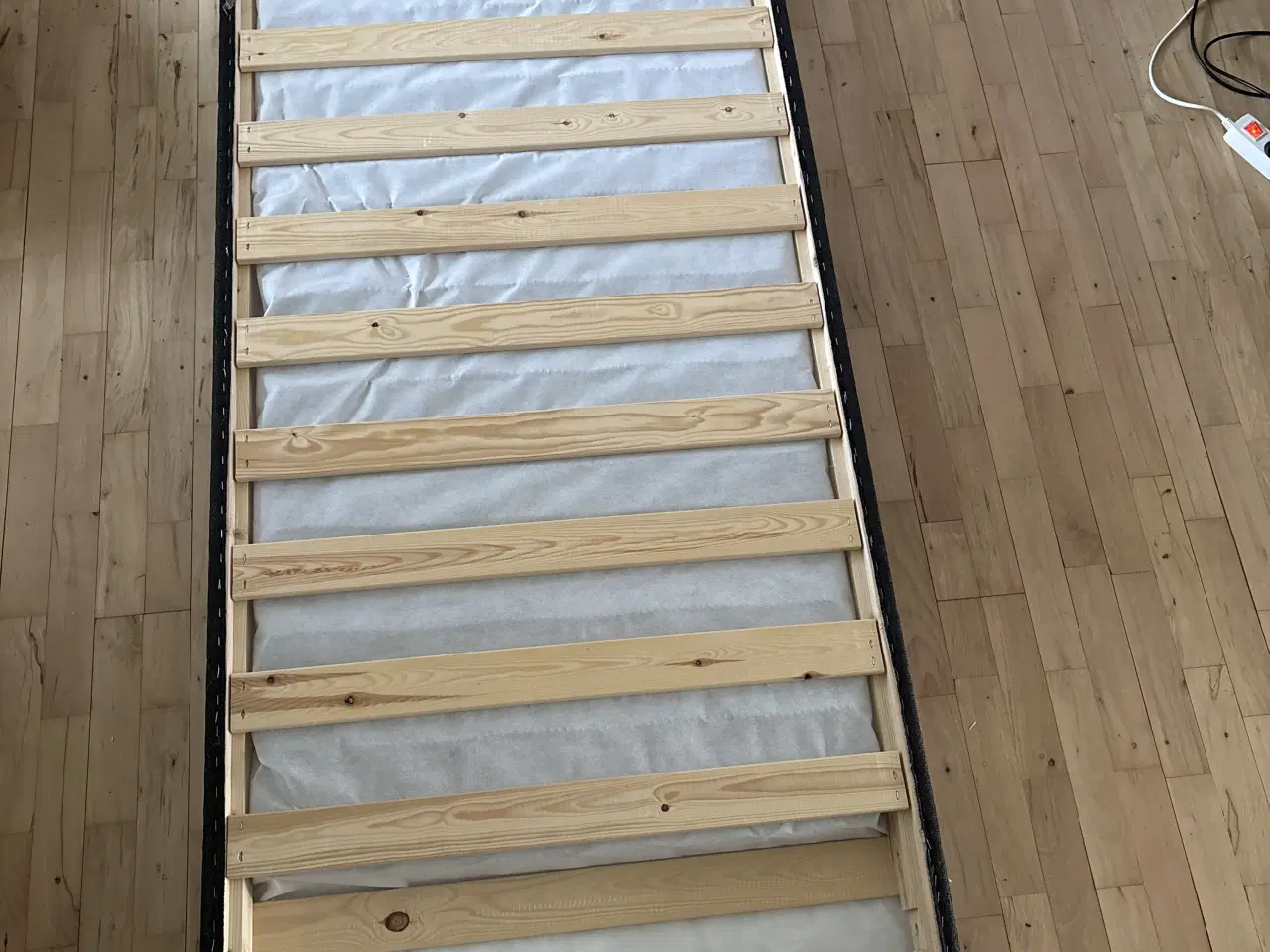 Billede 5 - Boksmadras fra jysk 80x200