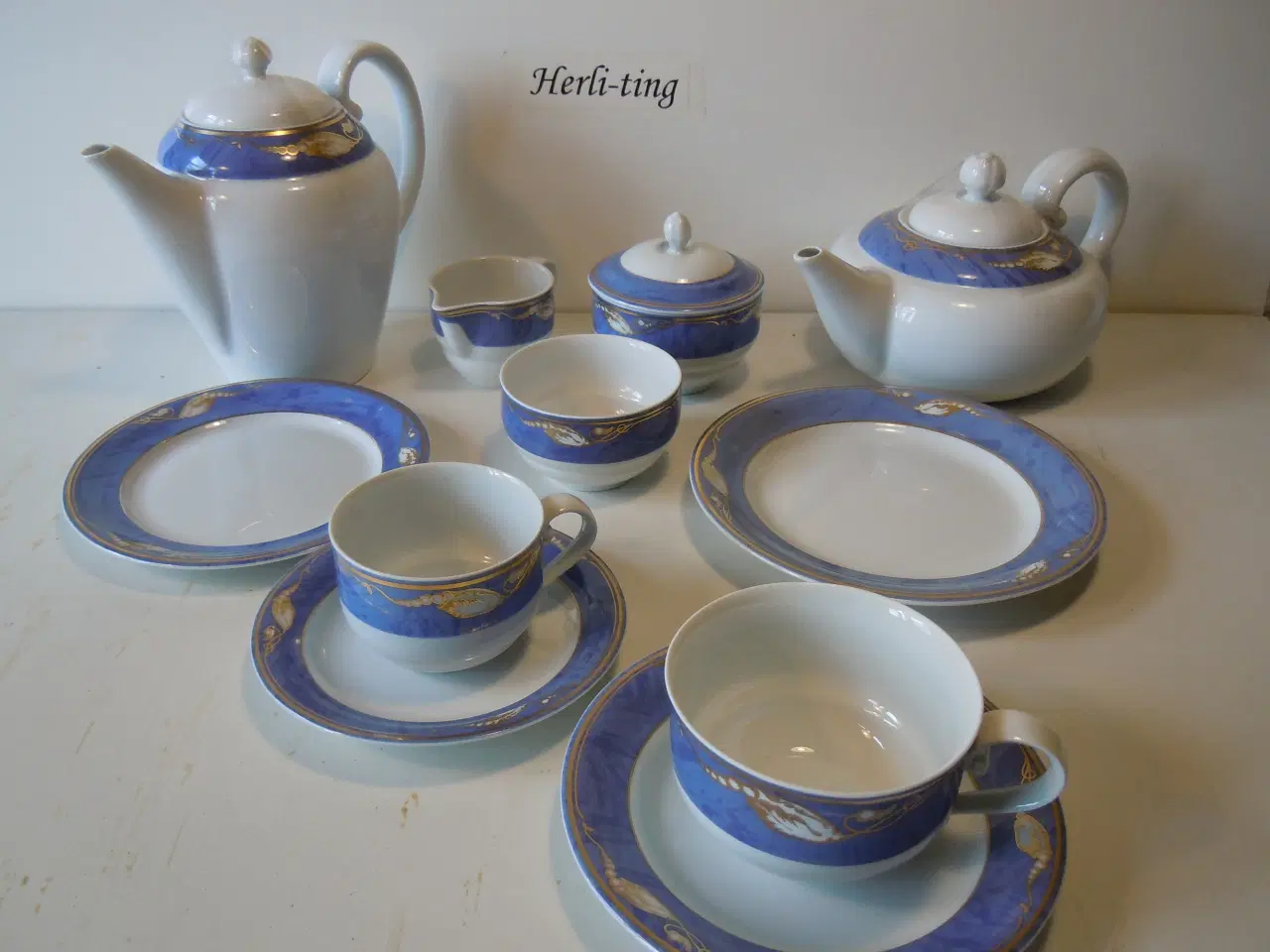 Billede 1 - OPHØR 20-50%rabat på RC Blå Magnolia stel.Pris fra