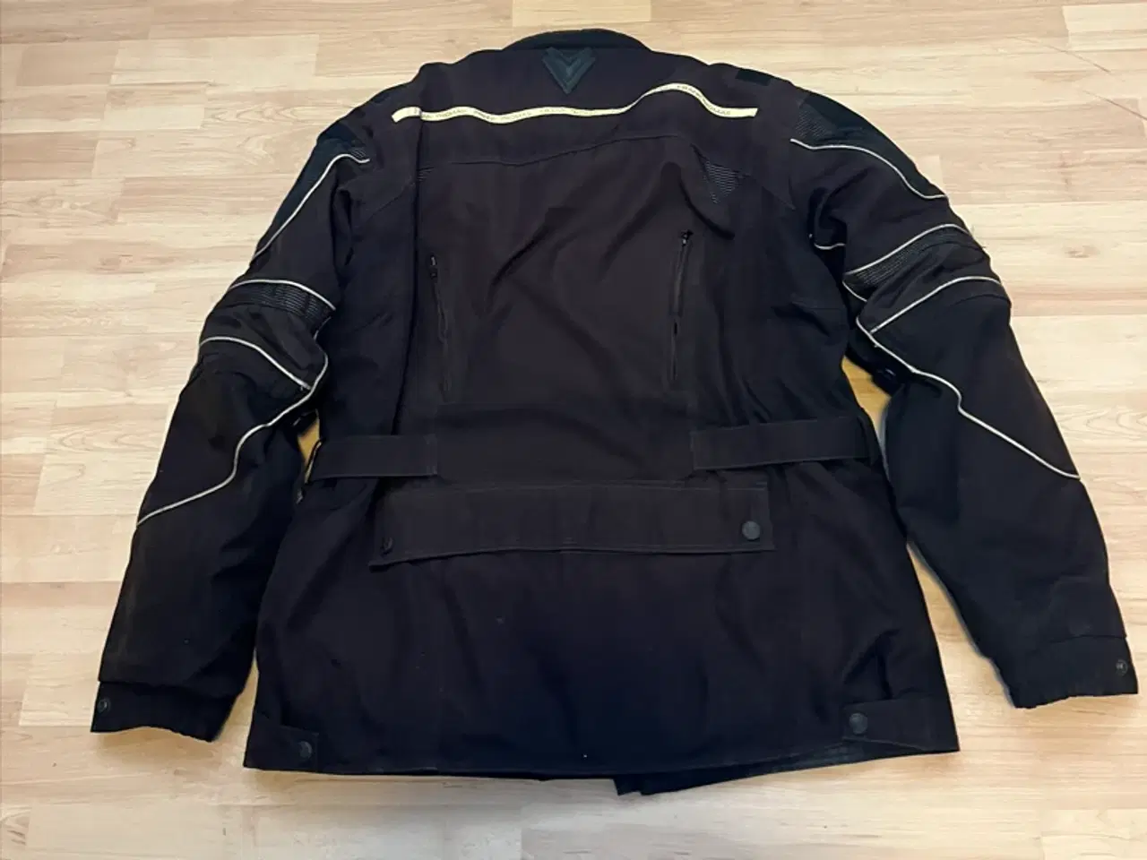 Billede 1 - Frank Thomas MC jakke til salg.