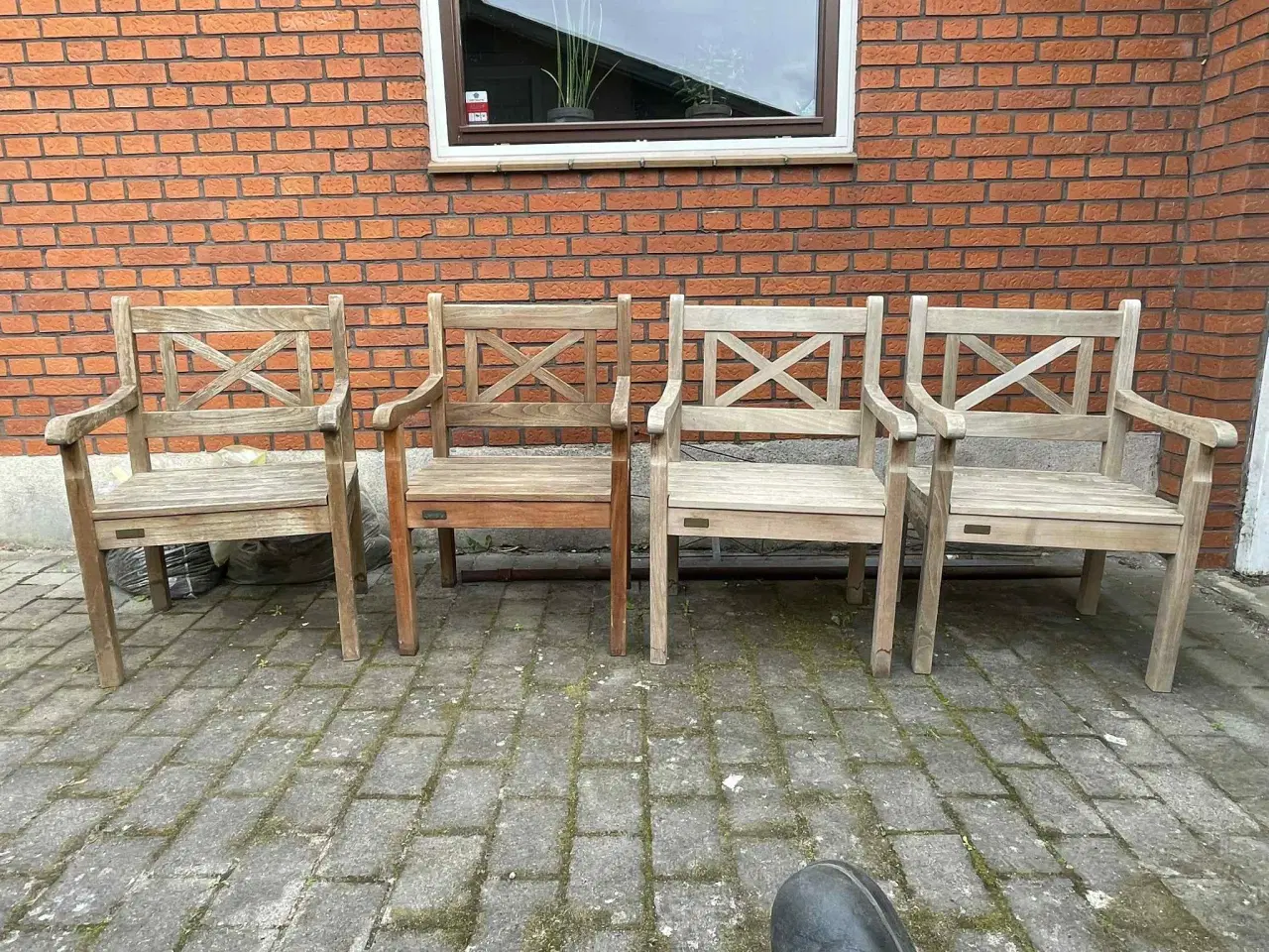 Billede 2 - Trip Trap stole og bord sælges