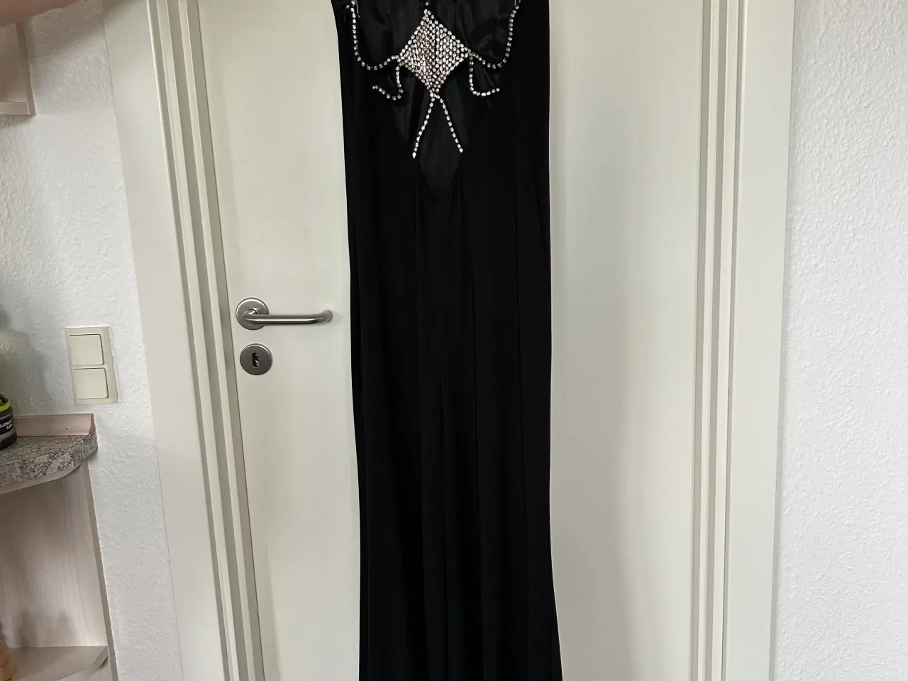 Billede 2 - Sort galla kjole str S 
