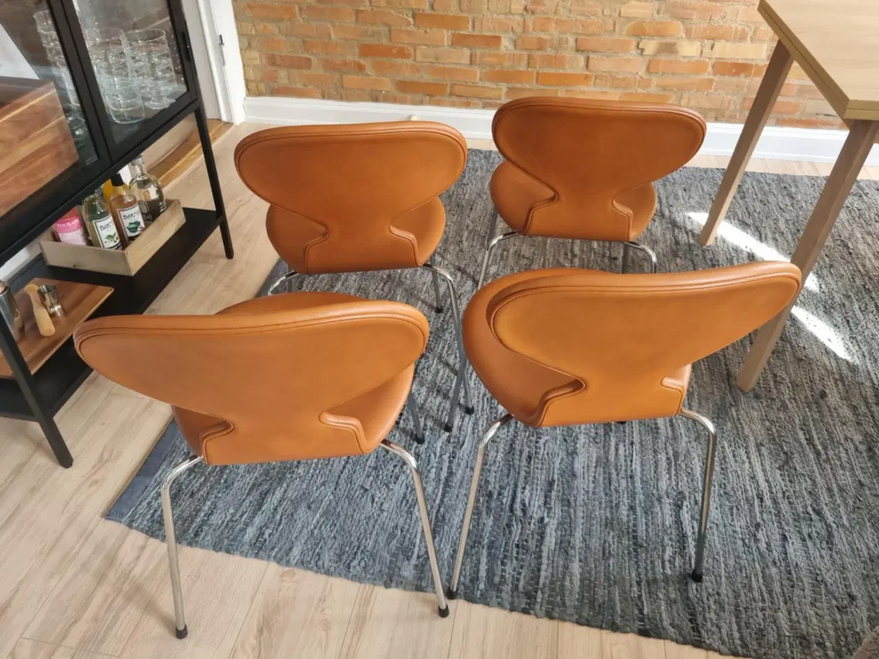 Billede 2 - Spisebordsstole 4 stk “Myren” Arne Jacobsen