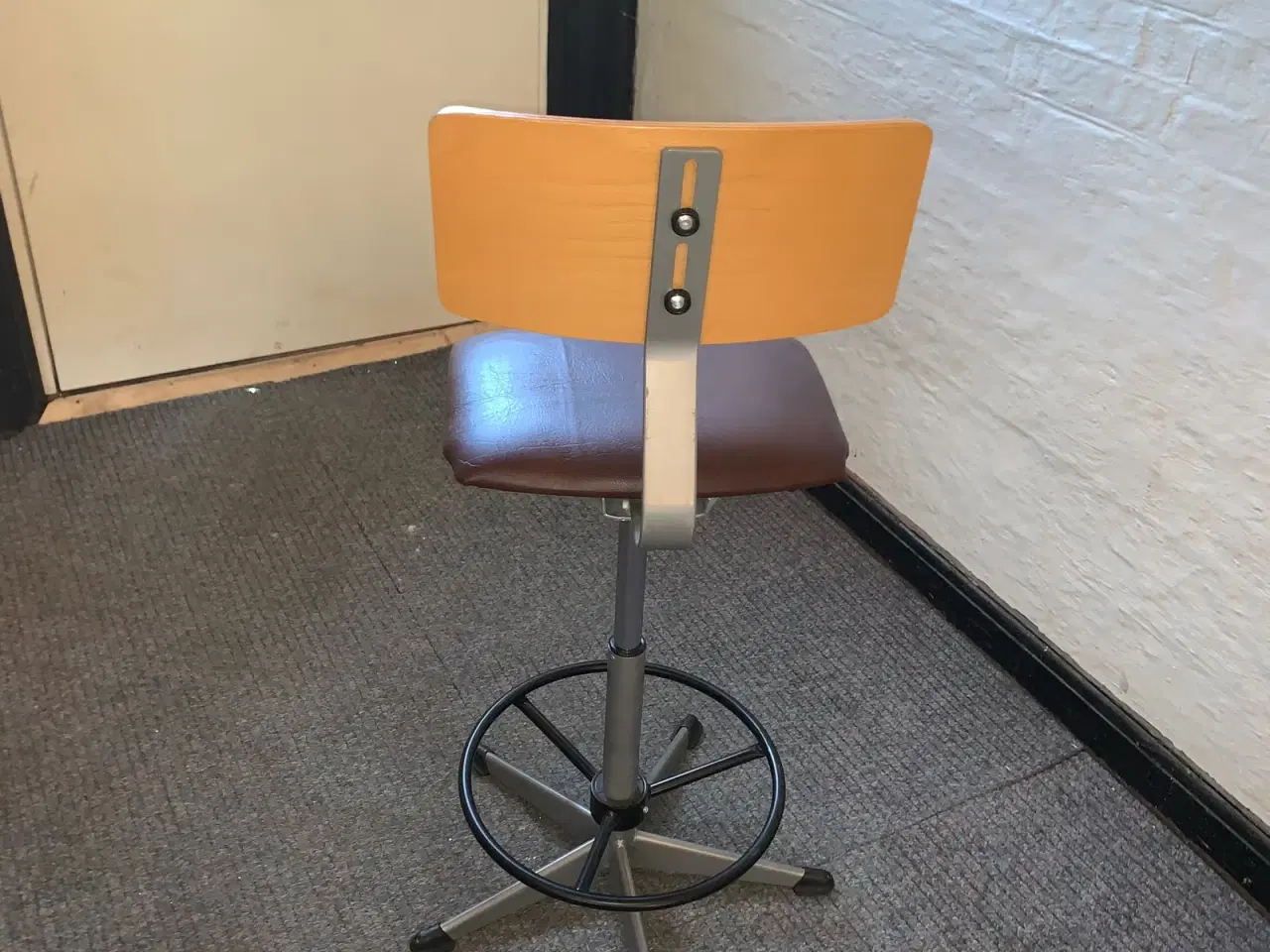 Billede 3 - Kontorstol / Skolestol / Børnestol, polstret