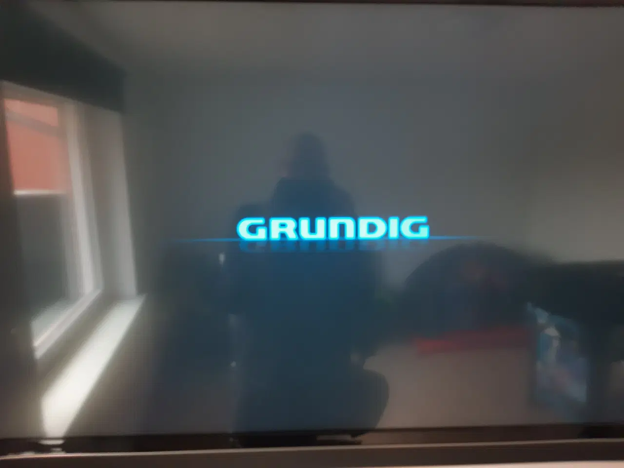 Billede 1 - Grundig smart tv 42" Inc. Væg ophæng