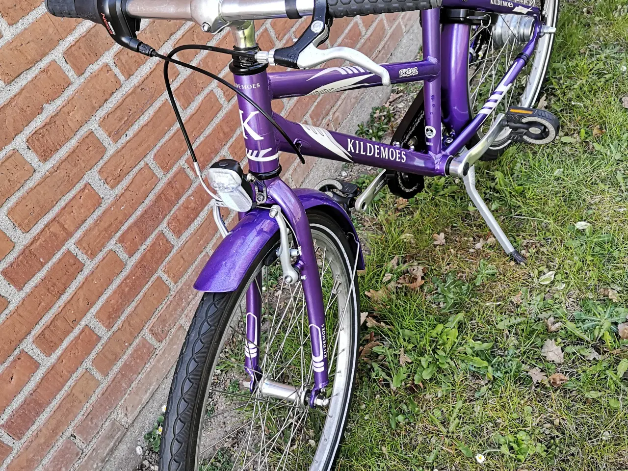 Billede 5 - Velholdt kildemoes pigecykel , 24" , 38 cm, 7 gear