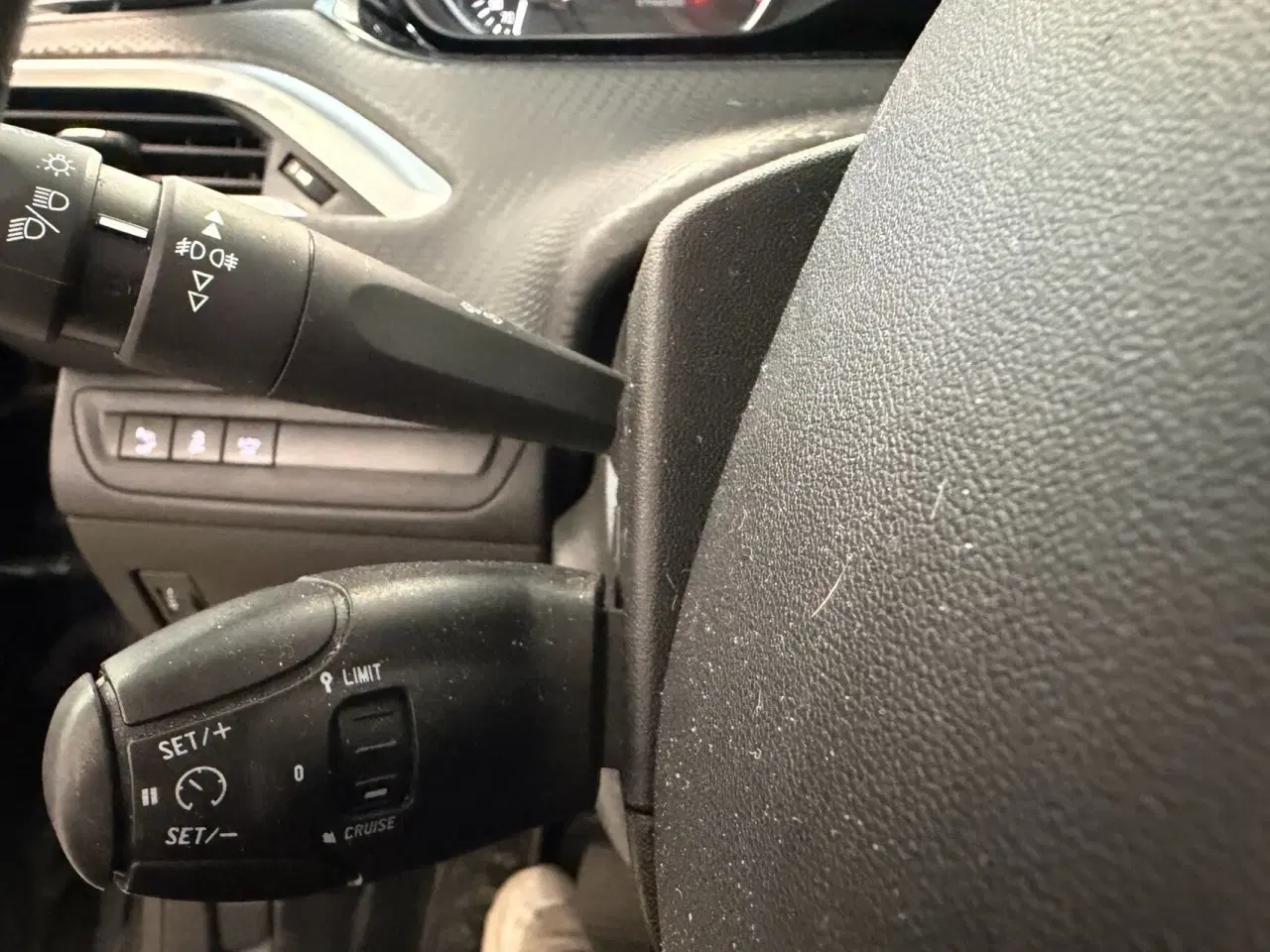 Billede 12 - Peugeot 208 1,6 BlueHDi Desire 100HK 5d