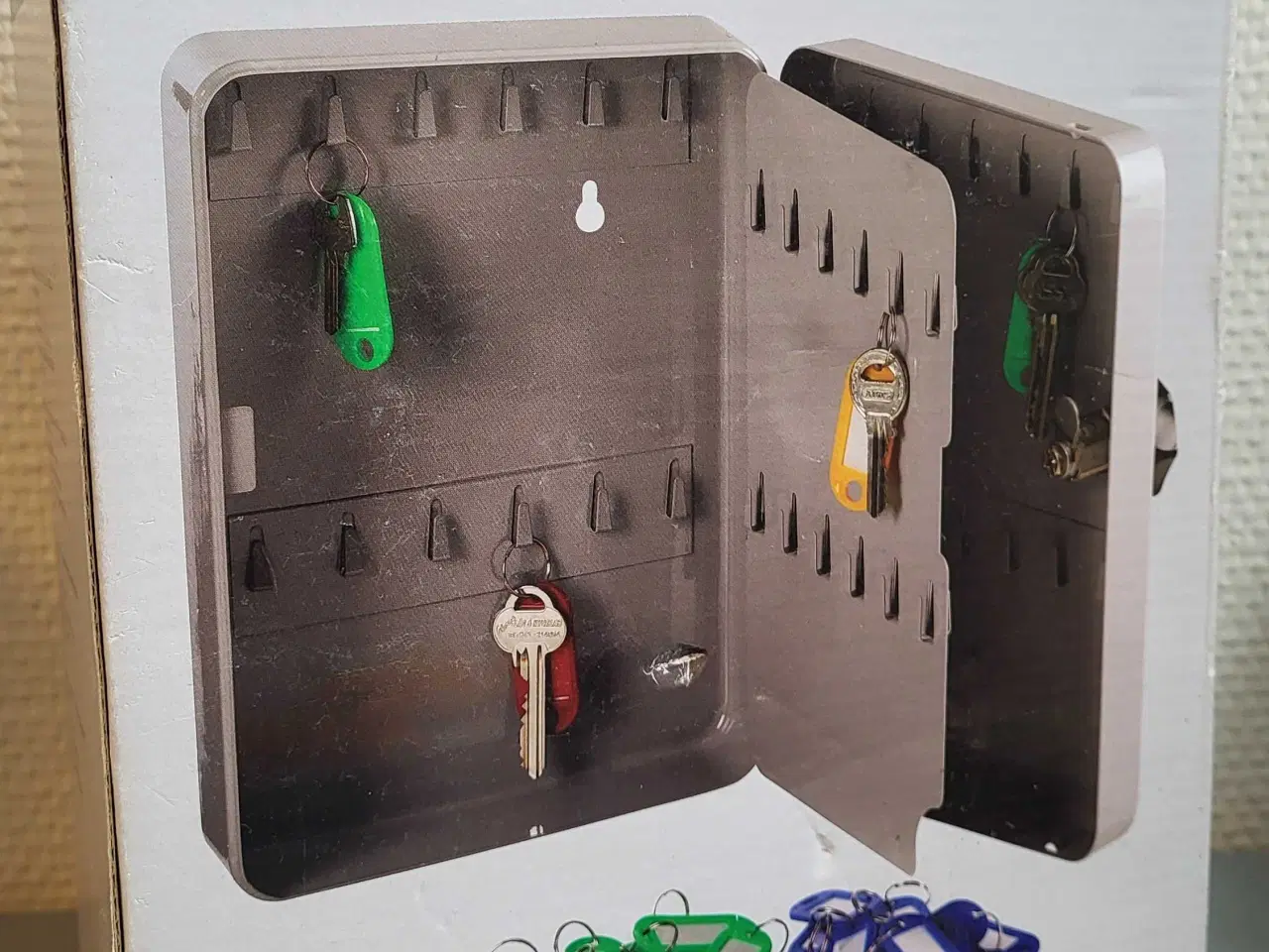 Billede 1 - Nøgleskab med kombinationslås, 48 kroge