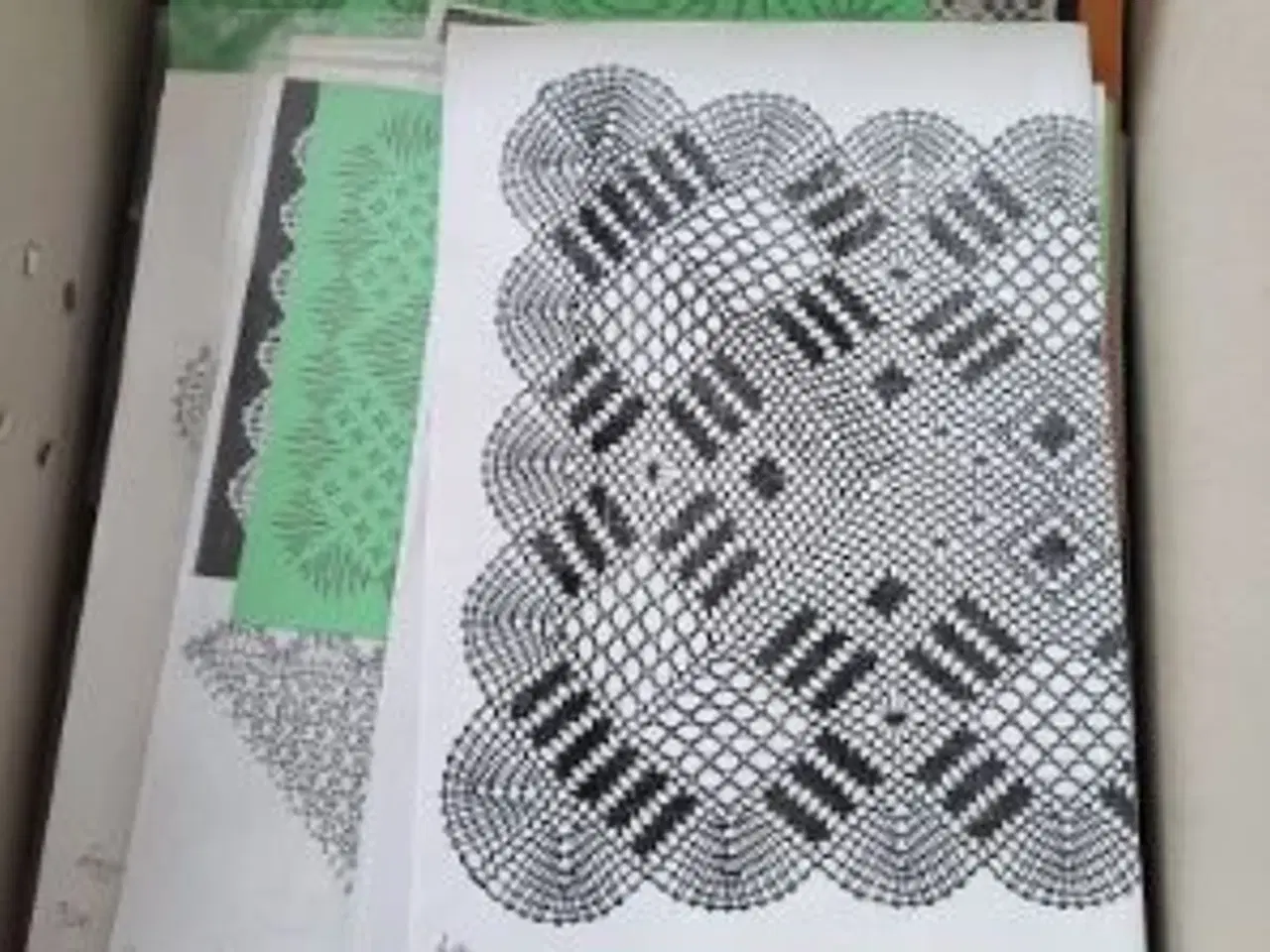 Billede 8 - Kniplebræt og tilbehør