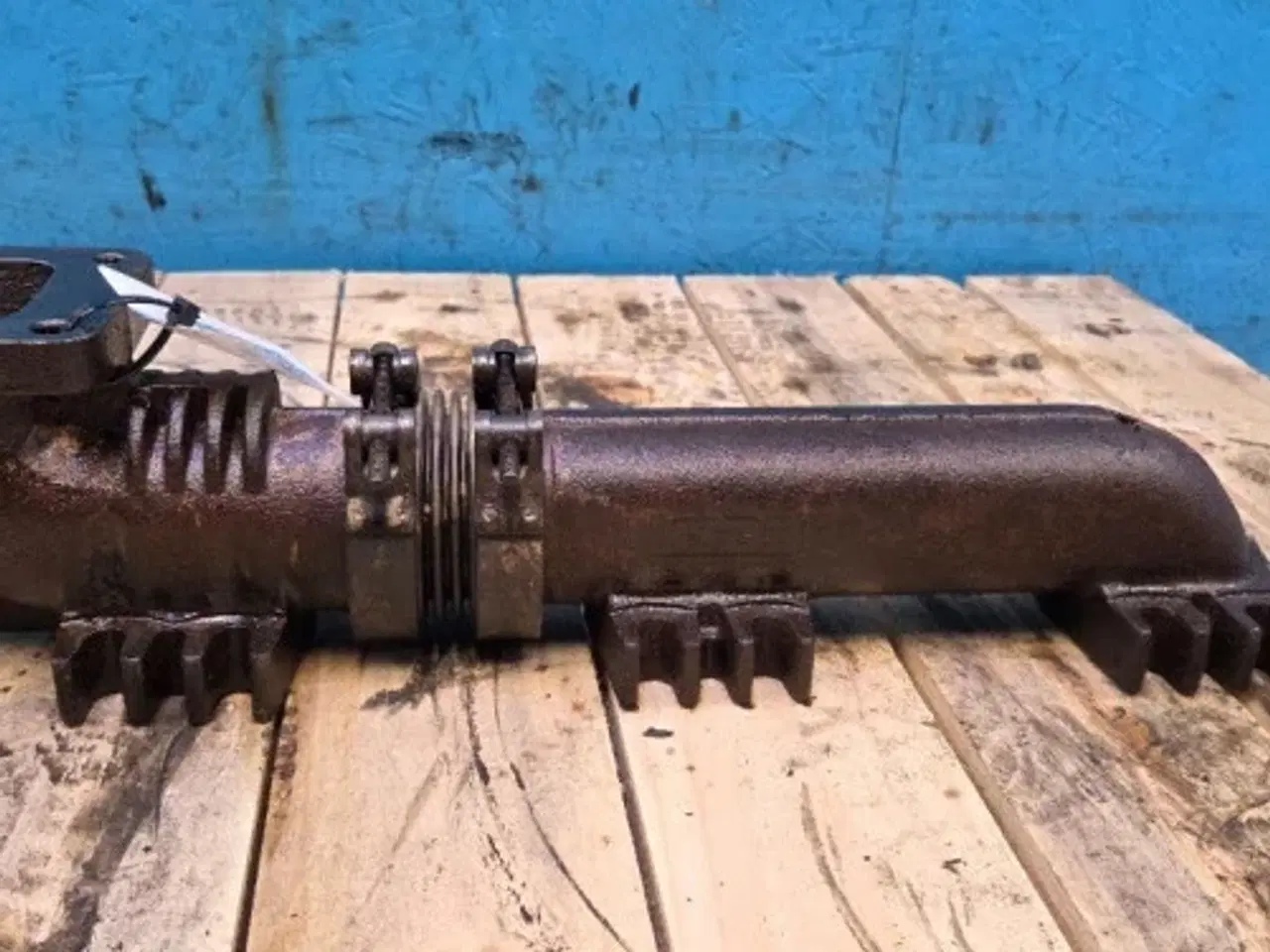 Billede 16 - Case 9120 Udstødningsmanifold 504046508