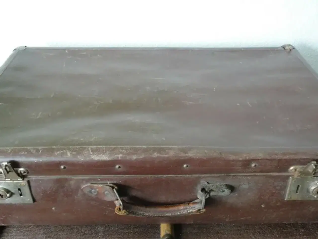 Billede 1 - Stor gammel antik brun kuffert=300,-kr.