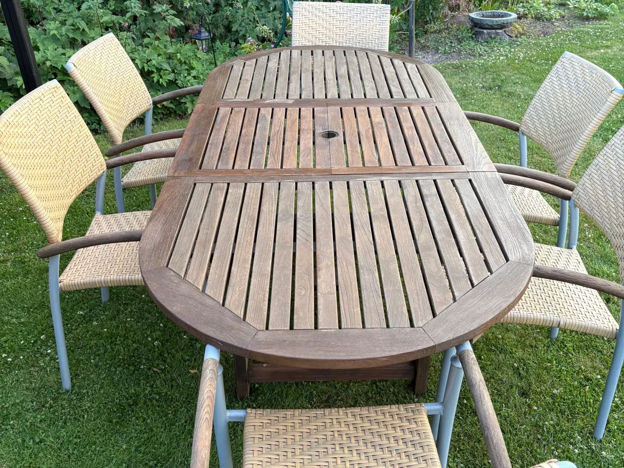 Billede 1 - Royal Teak havebord og 6 Era stabelstole