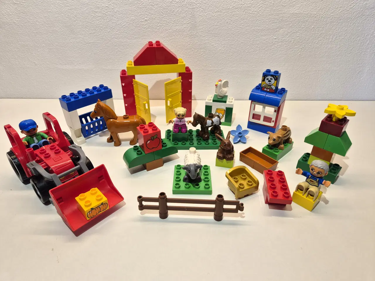Billede 1 - Duplo Bondegård Traktor, Dyr  samt andet