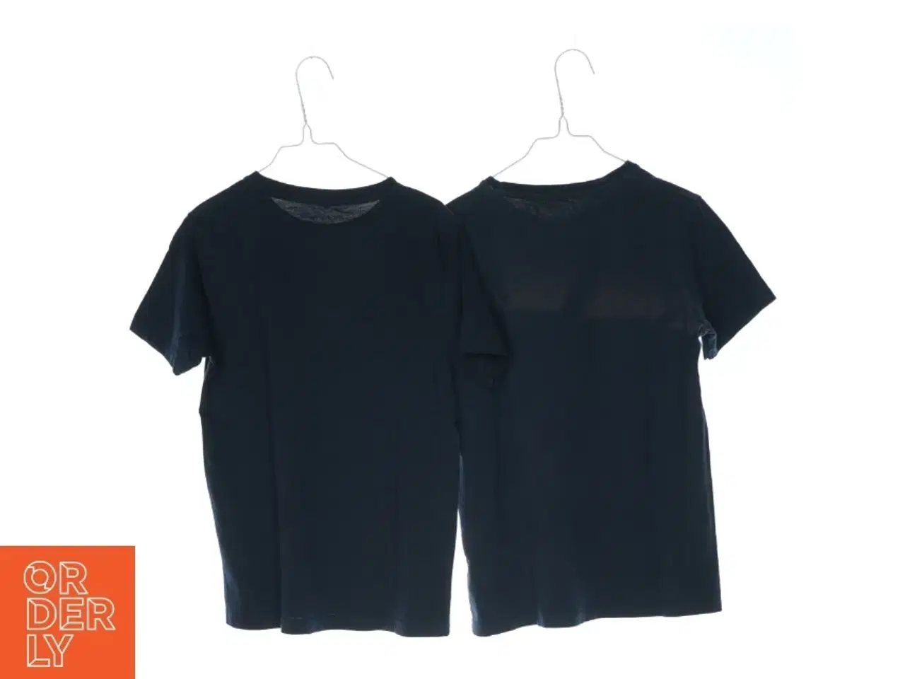 Billede 2 - T-Shirt (2 stk.) fra Name It (str. 146 cm)