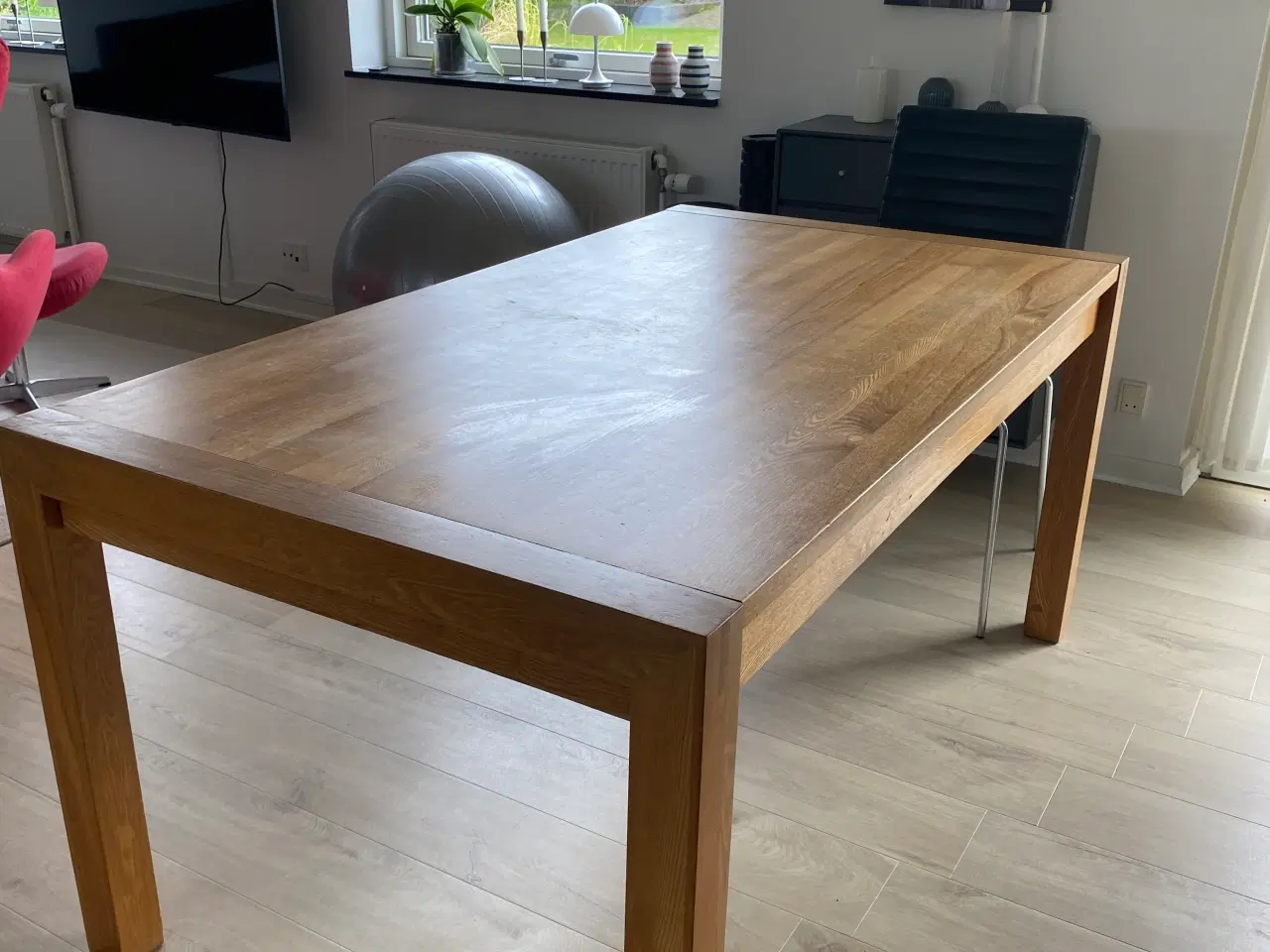Billede 1 - Spisebord massiv eg