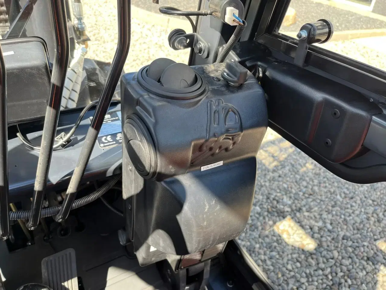 Billede 6 - Doosan D30 G med kabine og KUN 57 TIMER FRA NY, MED TIME GARENTI