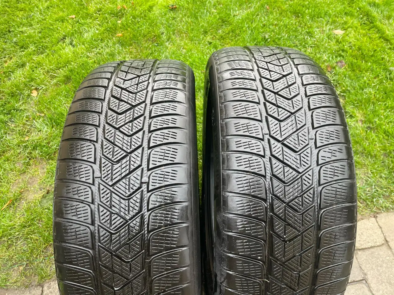 Billede 1 - 235/55/19 - Pirelli vinterdæk