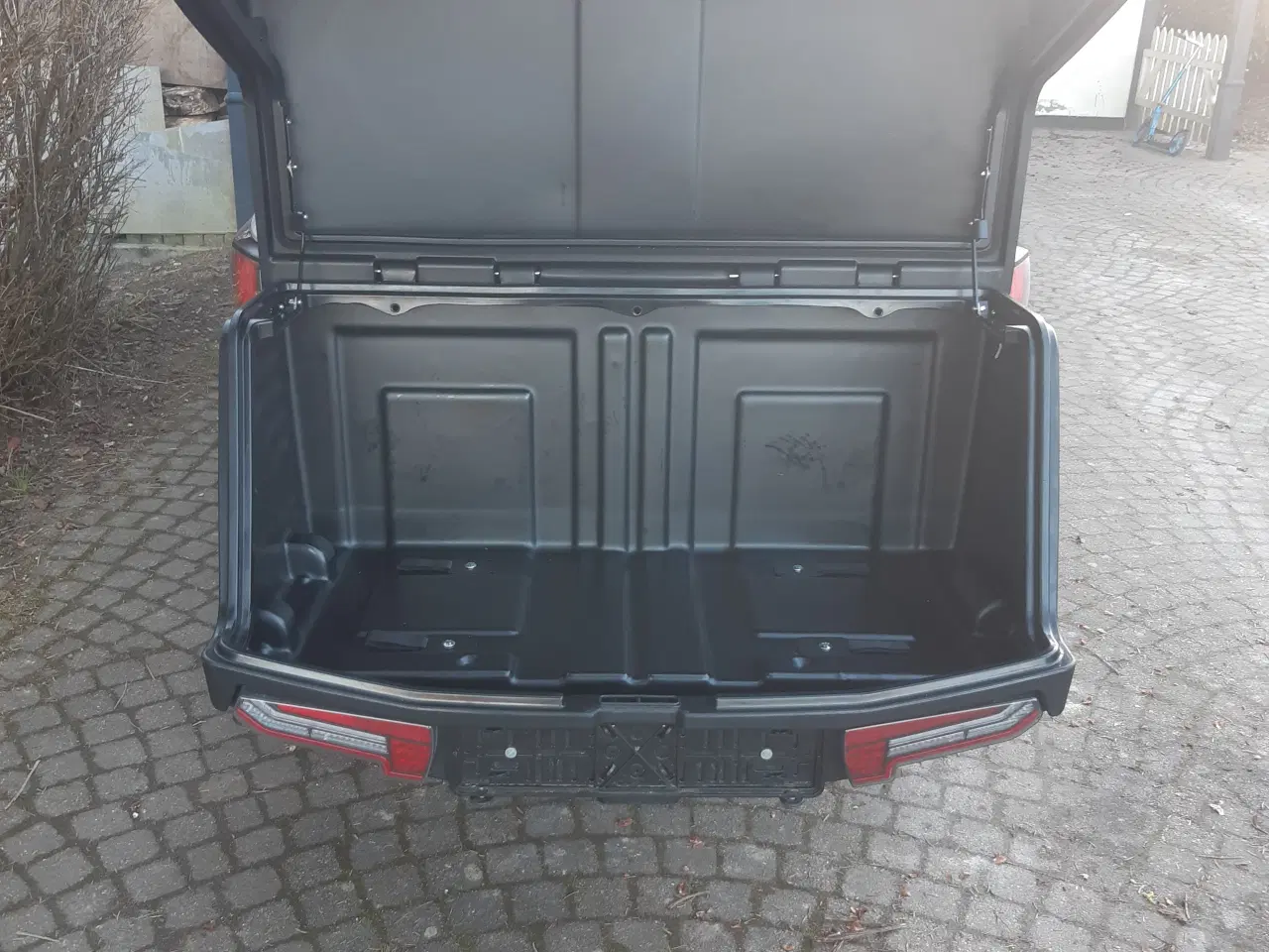 Billede 1 - Towbox v3 baggageboks