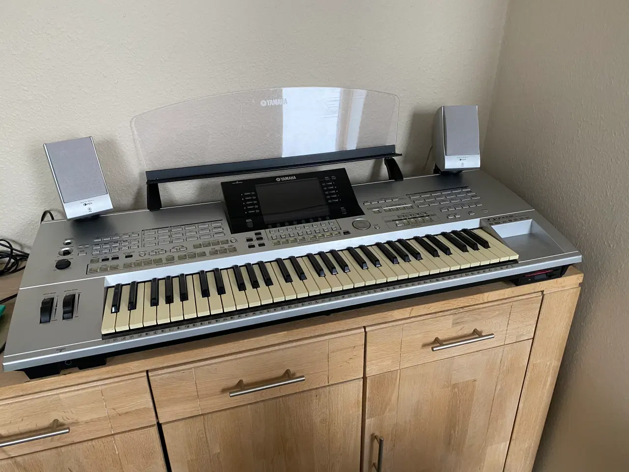Billede 1 - Yamaha Tyros 1 og Tyros 4 - begge inkl. højttalere