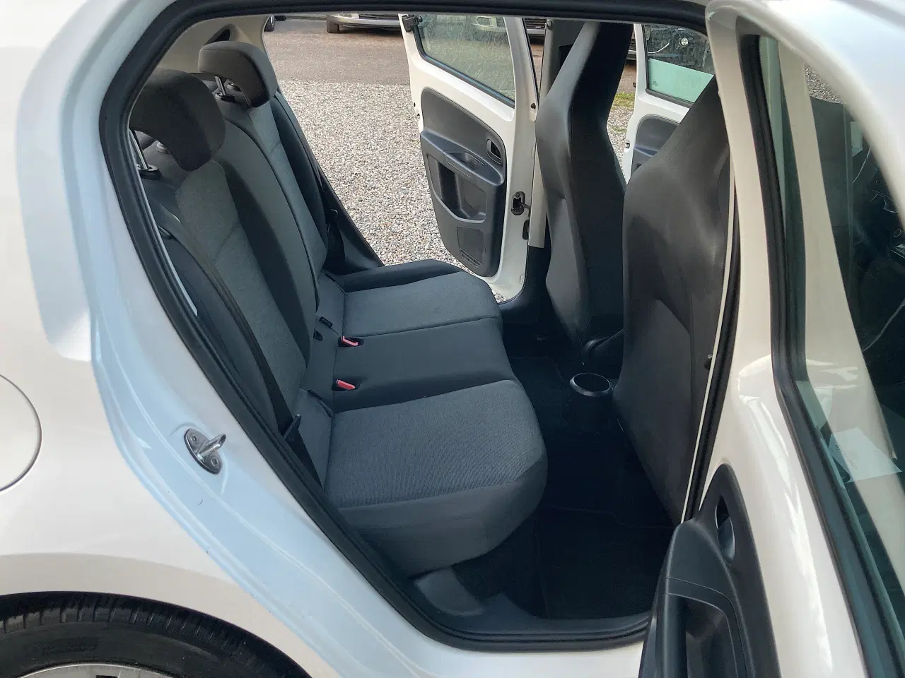 Billede 13 - VW Up 1.0 Nysyn meget pæn