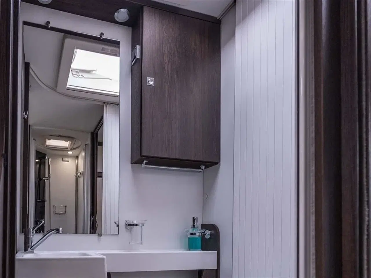 Billede 18 - 2020 - Benimar Tessoro 463   Meget velholdt Benimar T463 Northautokapp