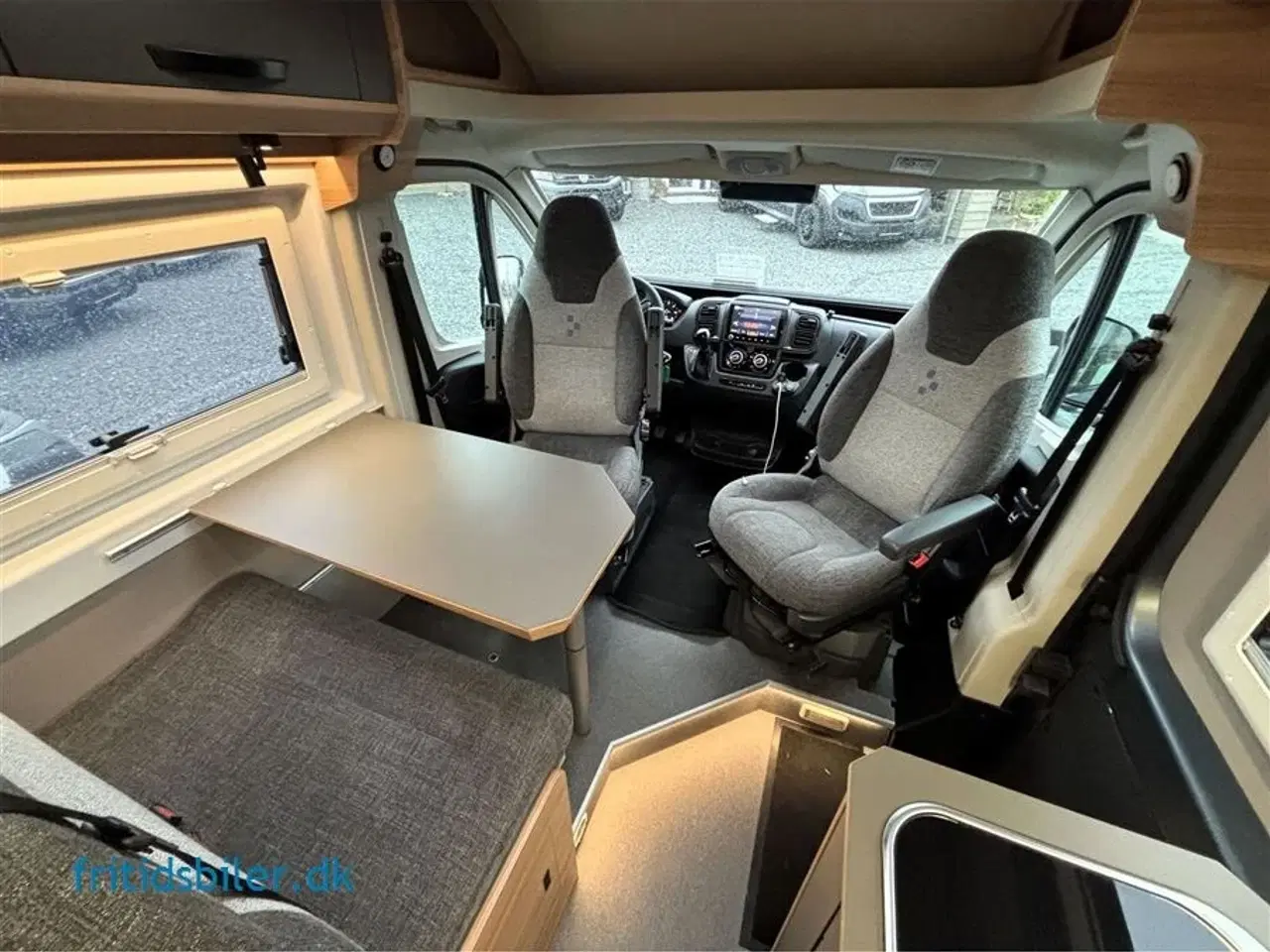 Billede 5 - 2025 - Bravia 636 140 Hk   Bravia 636 – Friheden begynder, når du drejer nøglen!