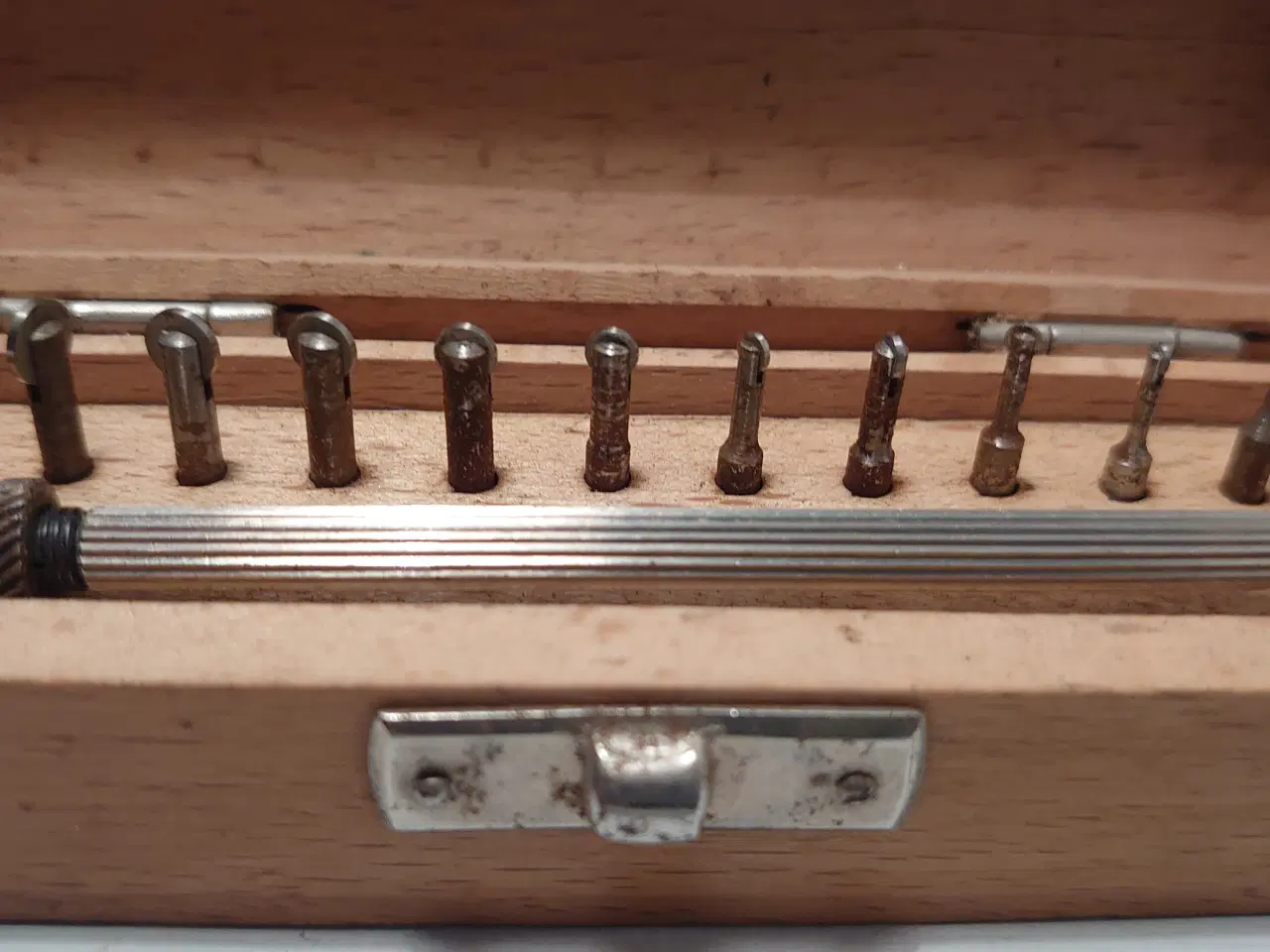 Billede 2 - Urmagerværktøj:Bergeon 30006 med 12 forsænkere