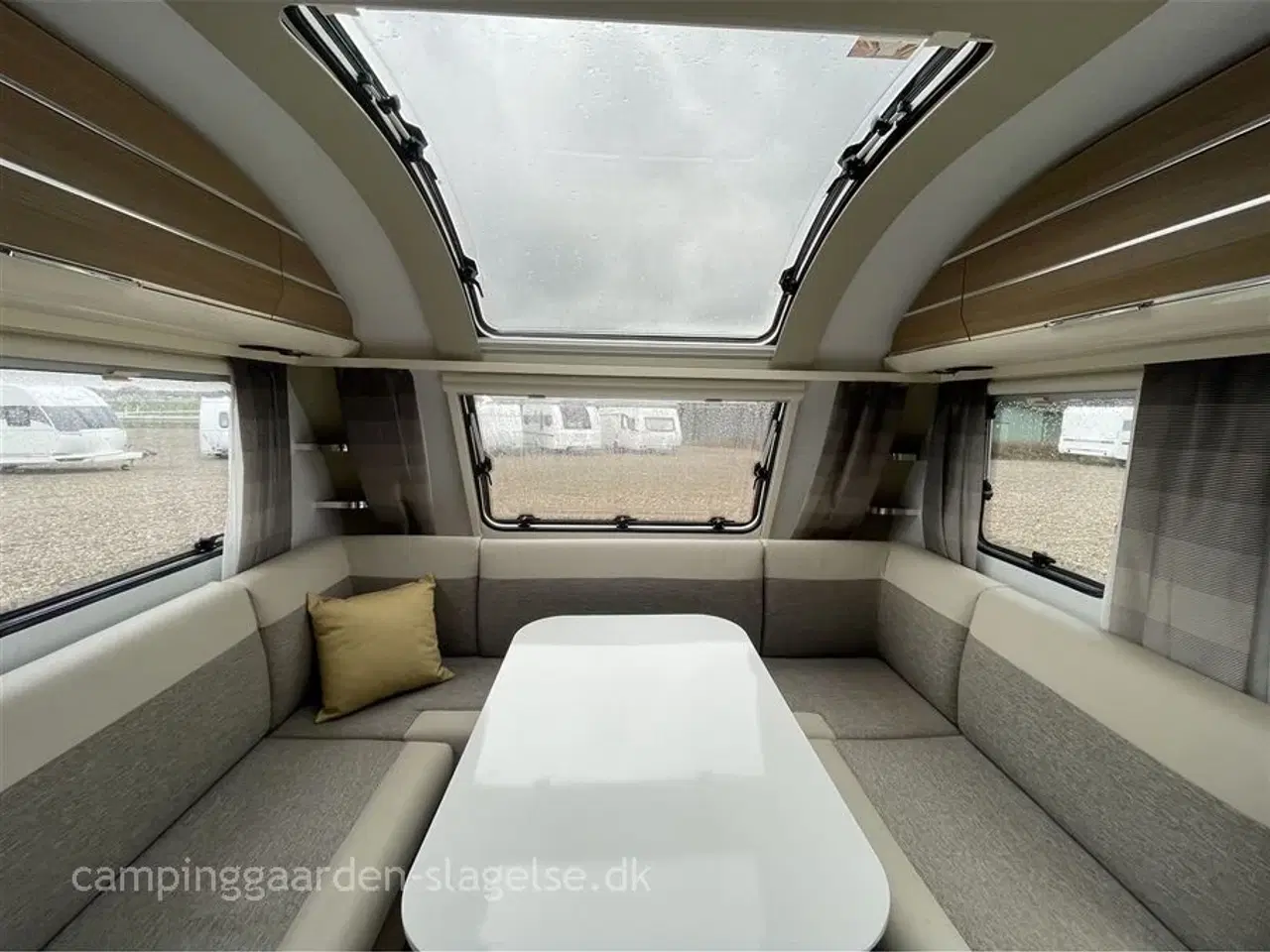 Billede 4 - 2019 - Adria Adora 753 UC Alde Centralvarme   Adria Adora 753 UC – campingvognen der føles som et sommerhus på hjul!