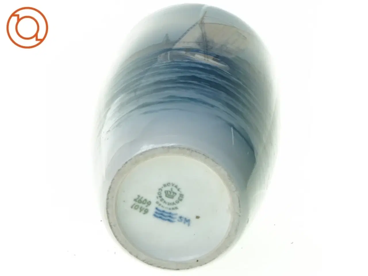 Billede 3 - Vase med marine motiv og sejlbåd, Royal Copenhagen nr. 2609-1049 fra Royal Copenhagen (str. 23 x 12 cm)