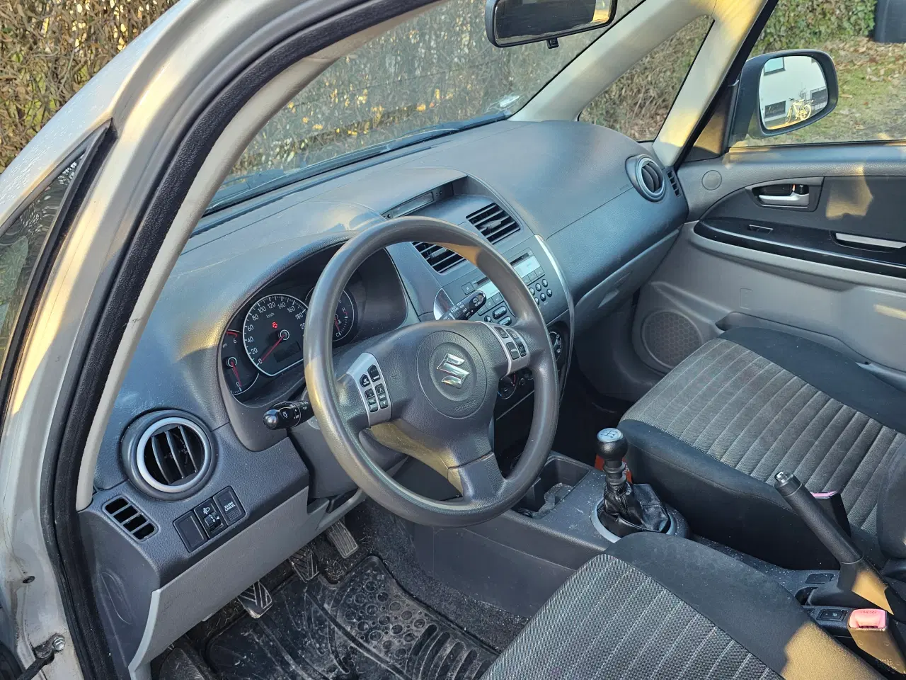 Billede 3 - Suzuki SX4 1.6 DDiS – Næsten 1,5 år til syn, nye b