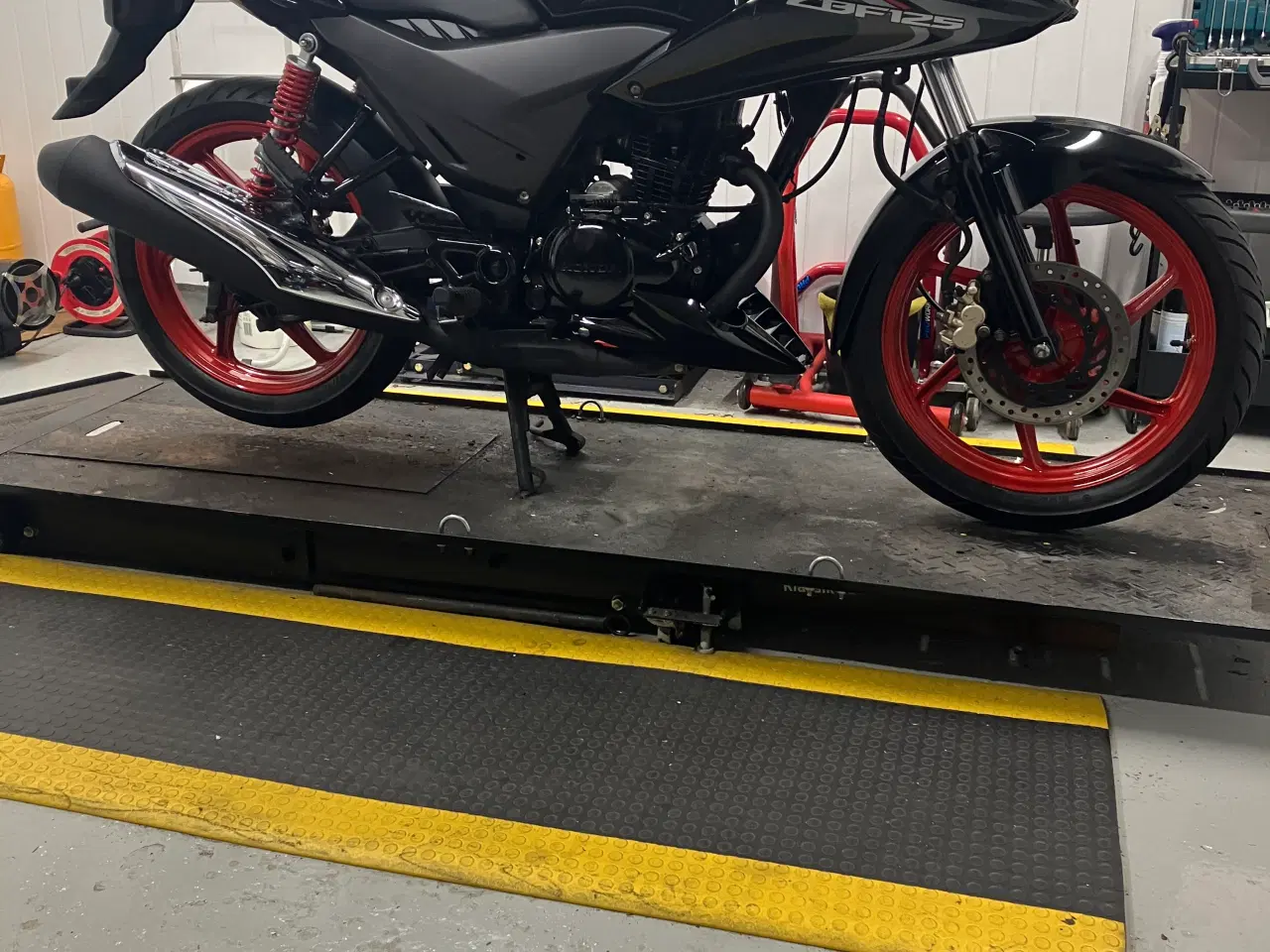 Billede 1 - HONDA CBF 125 Special