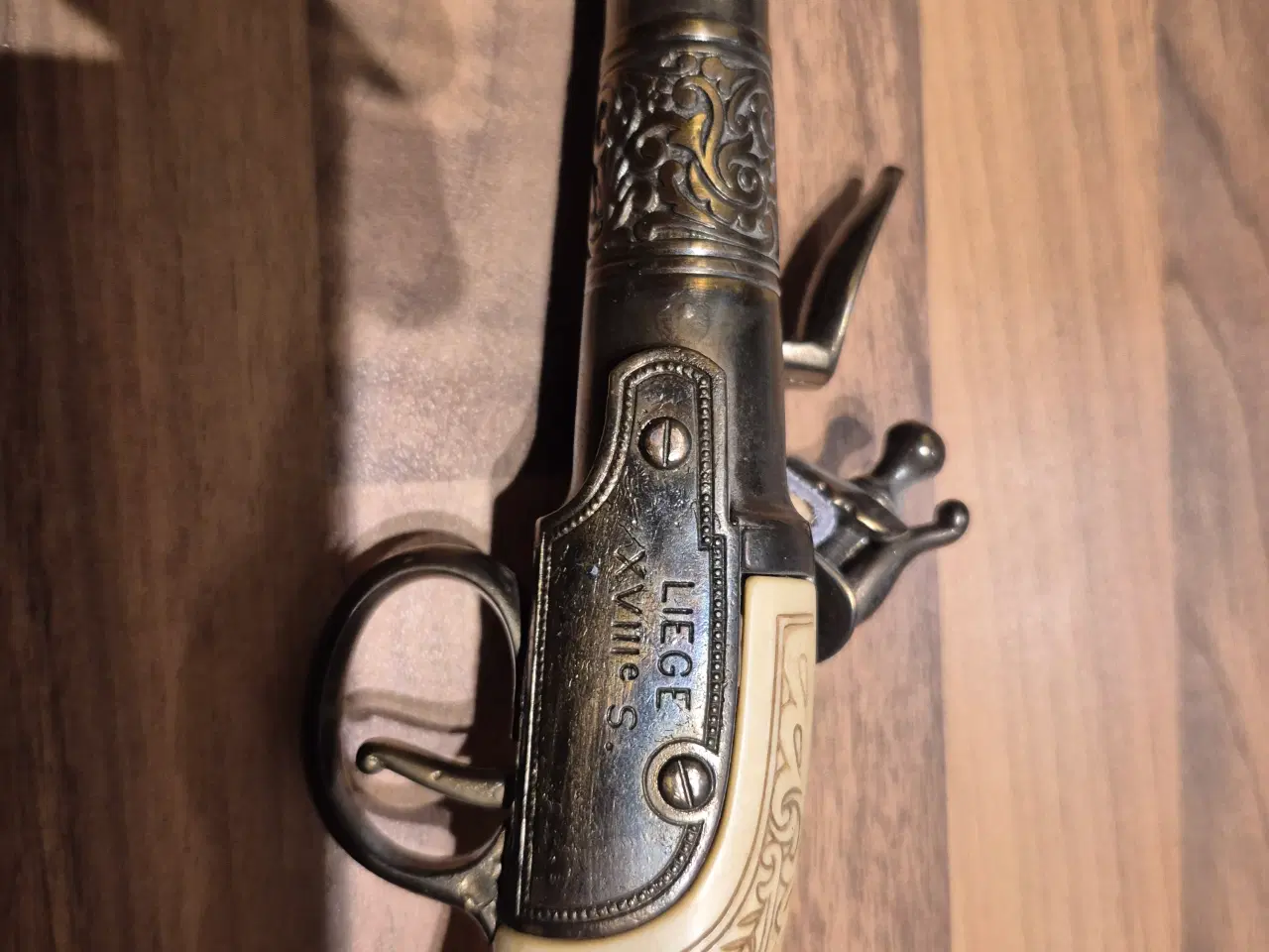Billede 7 - 3 fine udstilling revolver og fransk flintepistol.